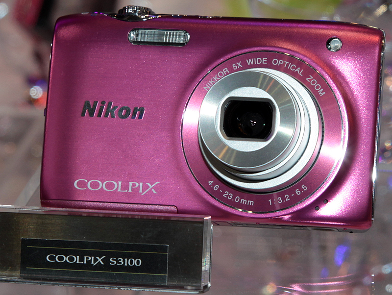 <b>COOLPIX S3100</b>