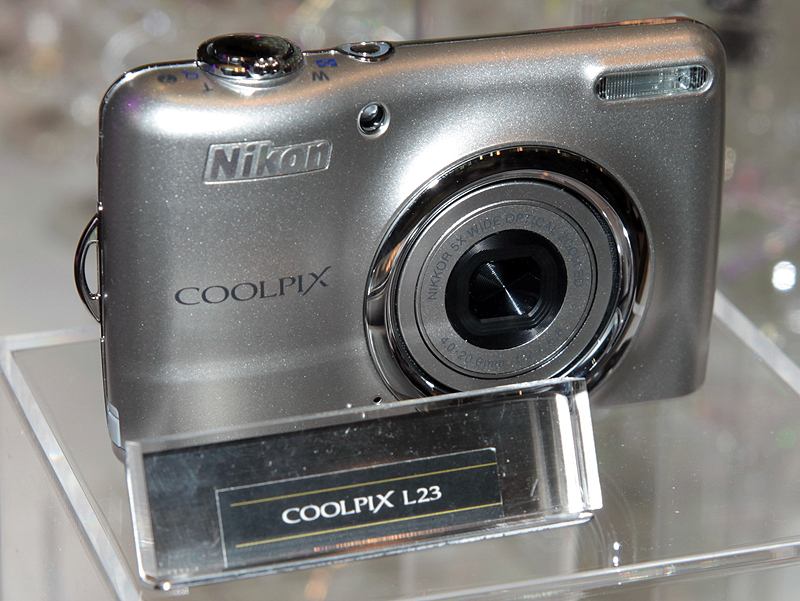 <b>COOLPIX L23</b>