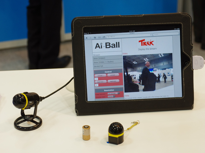 <b>FluCardと同様の仕組みを利用した小型カメラ「Ai-Ball」</b>