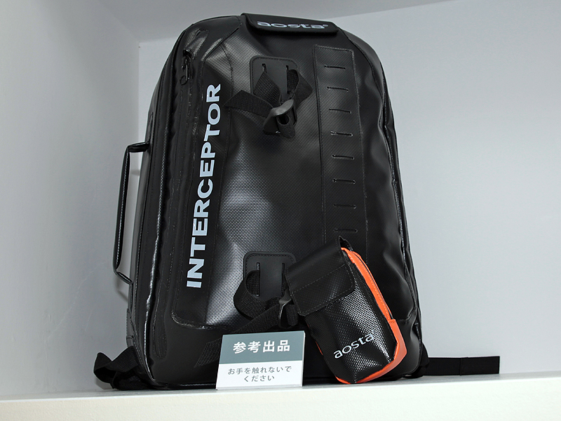 <b>防水タイプのバックパック</b>