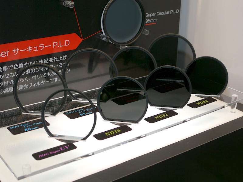 <b>ND16やND32（現行はND2、ND4、ND8）や86mm径および95mm径のデジタル対応品を参考出品</b>