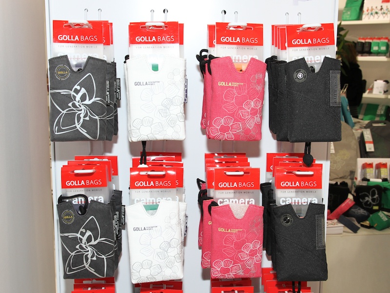 <b>「ポケットタイプ」と呼ぶカメラケース。</b>