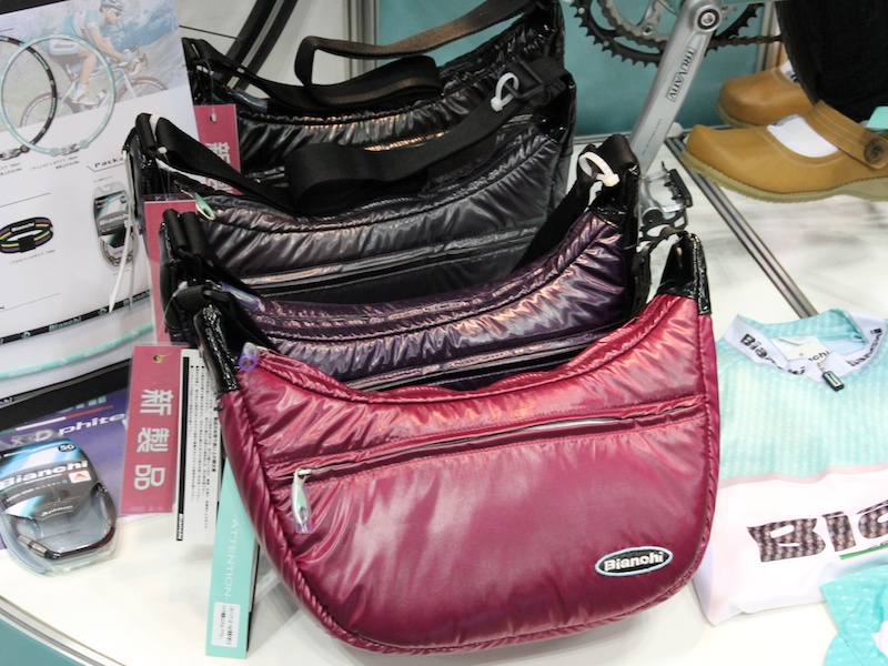 <b>発売済みの新製品も展示していた</b>