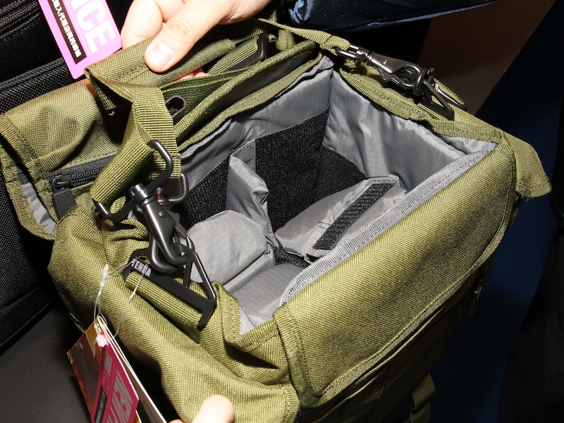 <b>既存モデルの幅を短くしたとのこと</b>