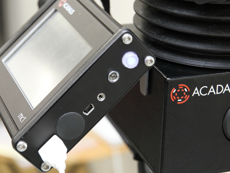 <b>シンクロ端子を備え、今後のアップデートで利用可能になる予定</b>