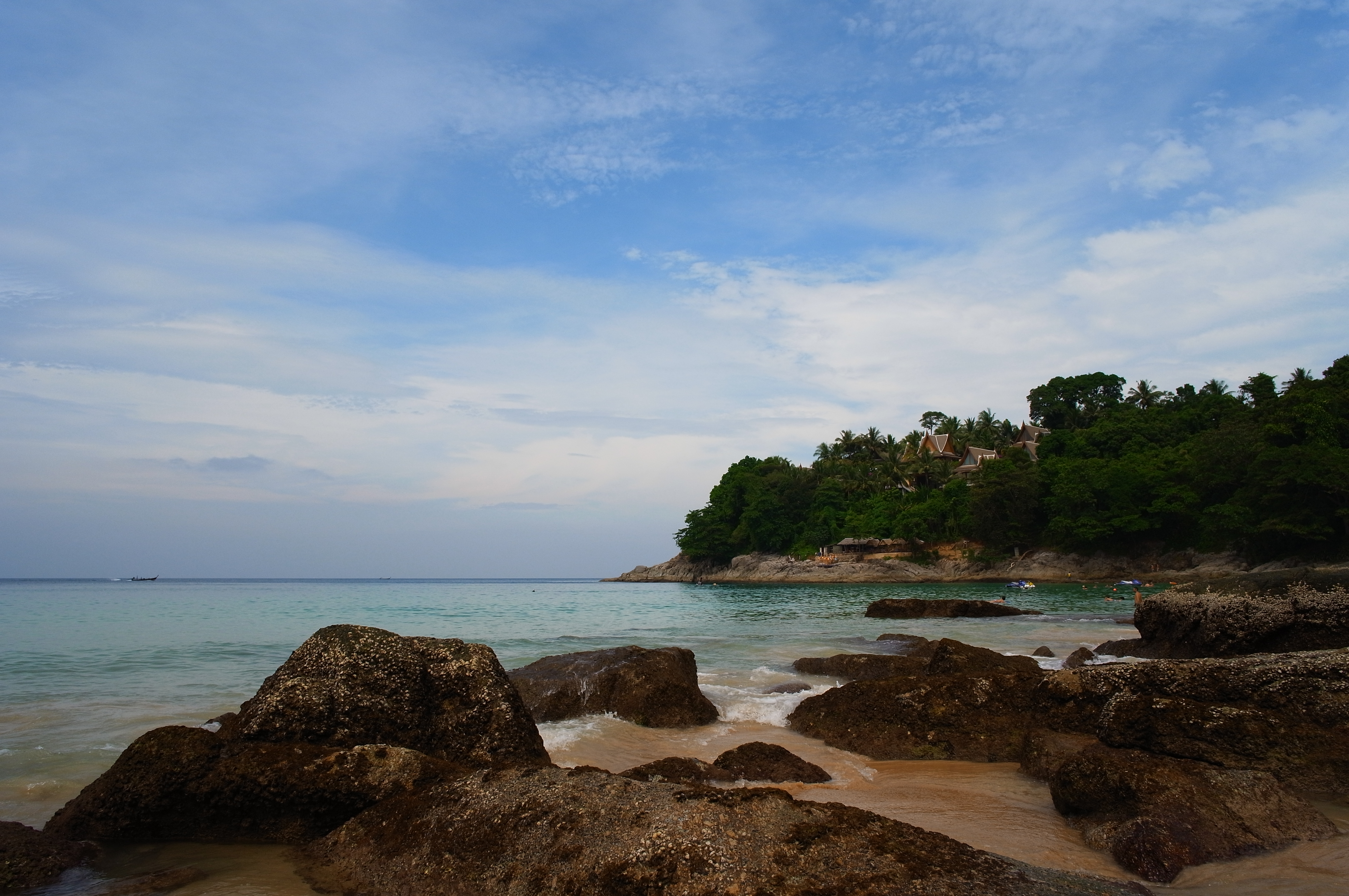 <b>ビビッド / GXR A12 / GR LENS A12 28mm F2.5 / JPEG / 約4.2MB / 4,288×2,848 / 1/1,740秒 / F5.6 / 0.0EV / ISO200 / WB:オート / 18.3mm</b>