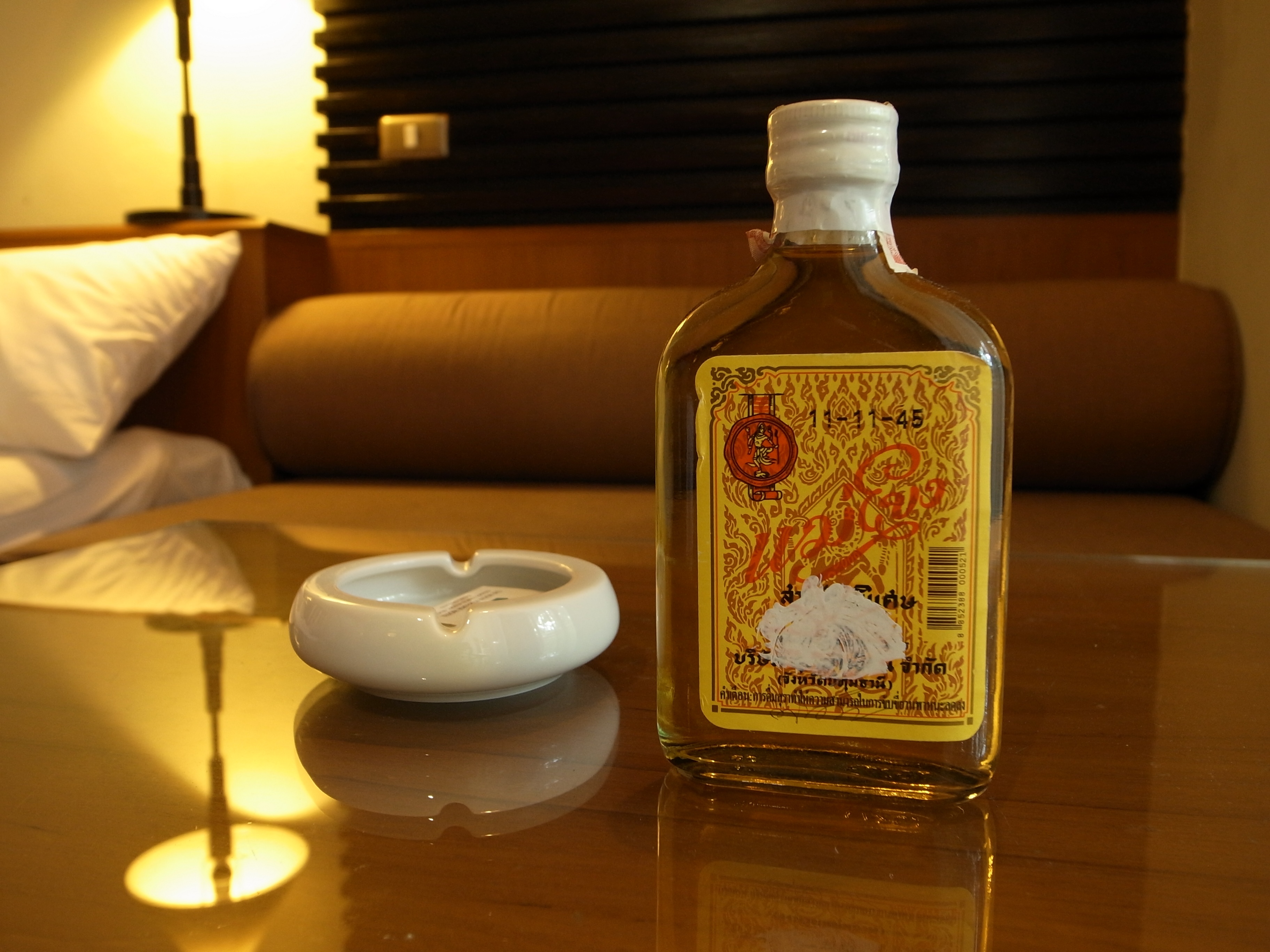 <b>ISO200 / GR DIGITAL III / RAW / 約1.7MB / 3,648×2,736 / 1/6秒 / F2.8 / 0.0EV / WB:屋外 / 6mm</b>