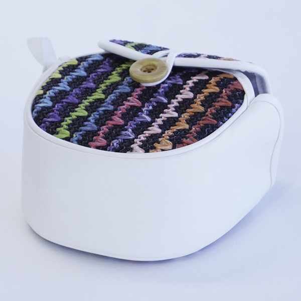 <b>ホワイト×ブラック</b>