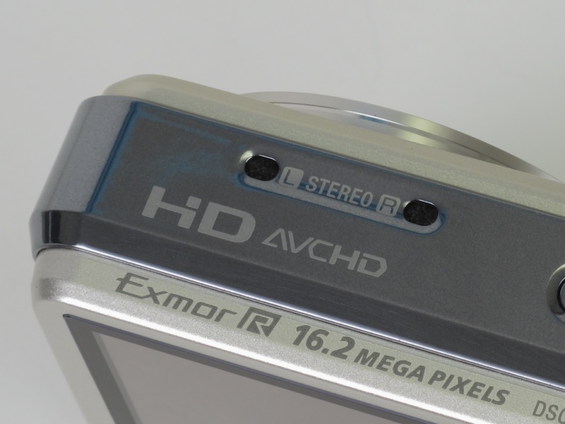 <b>マイク周辺に少し窪みがある。マイク穴も少し大きくなった</b>