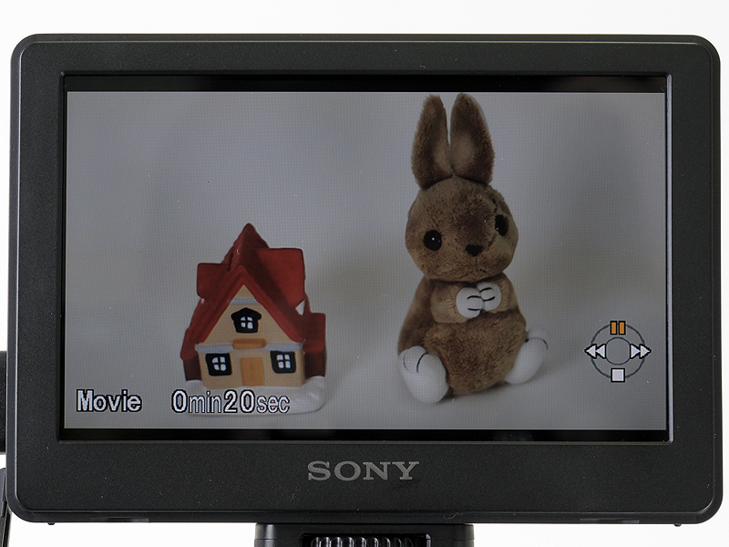 <b>再生時はフルスクリーン表示が可能</b>