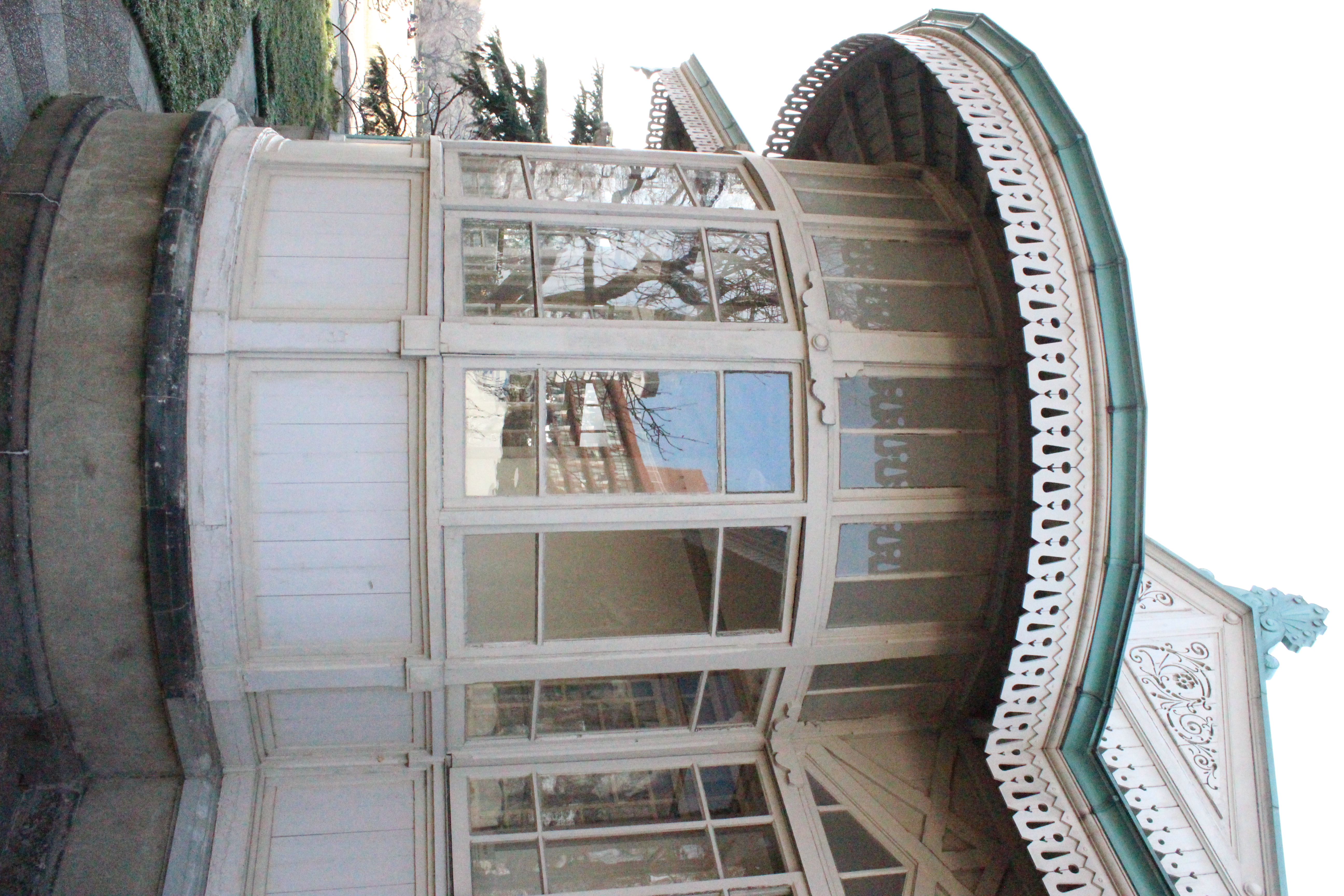 <b>ISO12800 / EOS Kiss X5 / EF-S 18-55mm F3.5-5.6 IS II / 5,184×3,456 / 絞り優先AE / 1/4,000秒 / F8 / 1.0EV / WB:オート / 18mm</b>