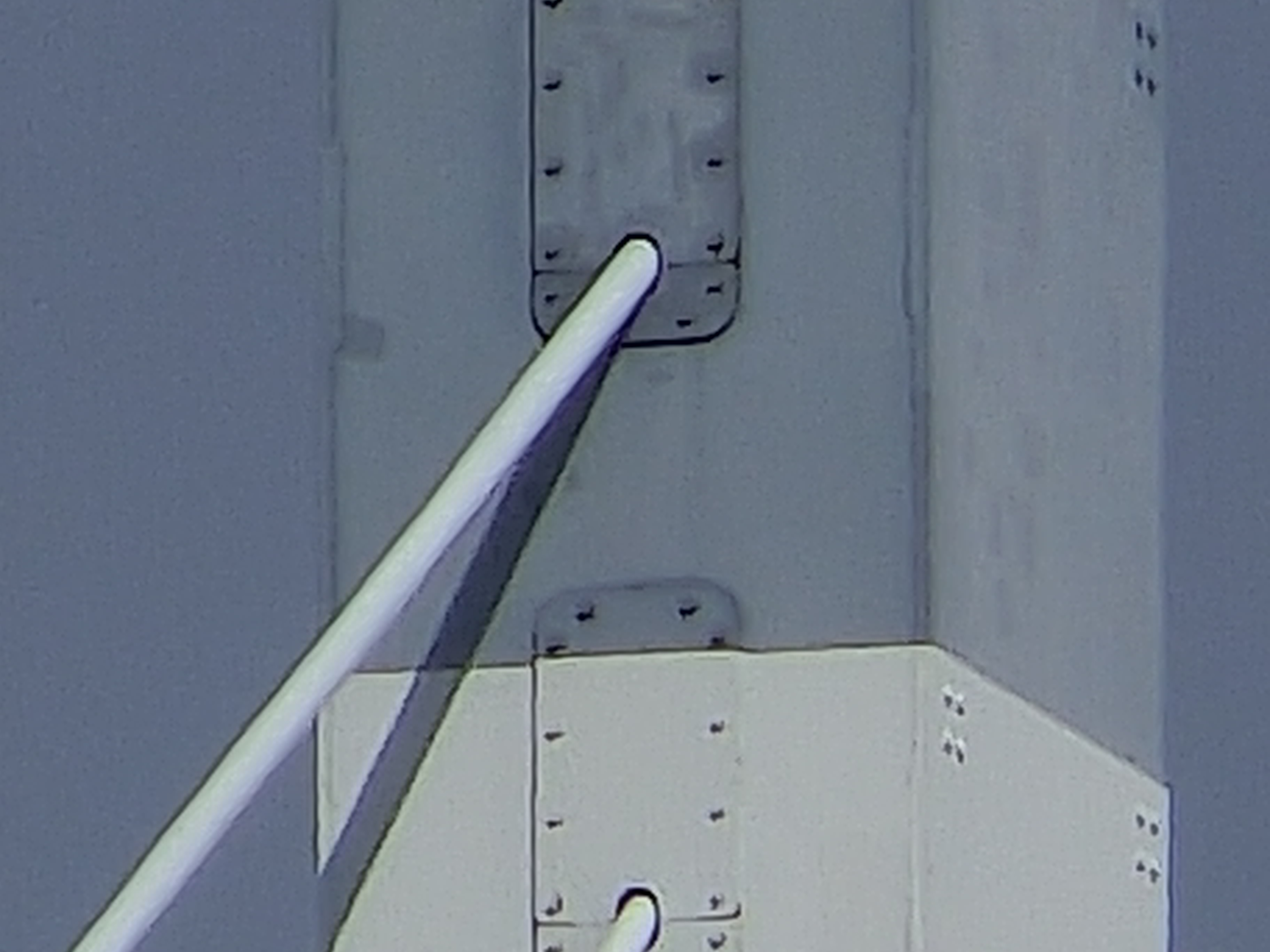 <b>マルチ超解像+デジタルズーム（2,400mm相当）EX-ZR100 / EX-ZR100 / 3,648×2,736 / 1/1600秒 / F5.9 / 0.3EV / ISO100 / WB:オート / 53mm</b>