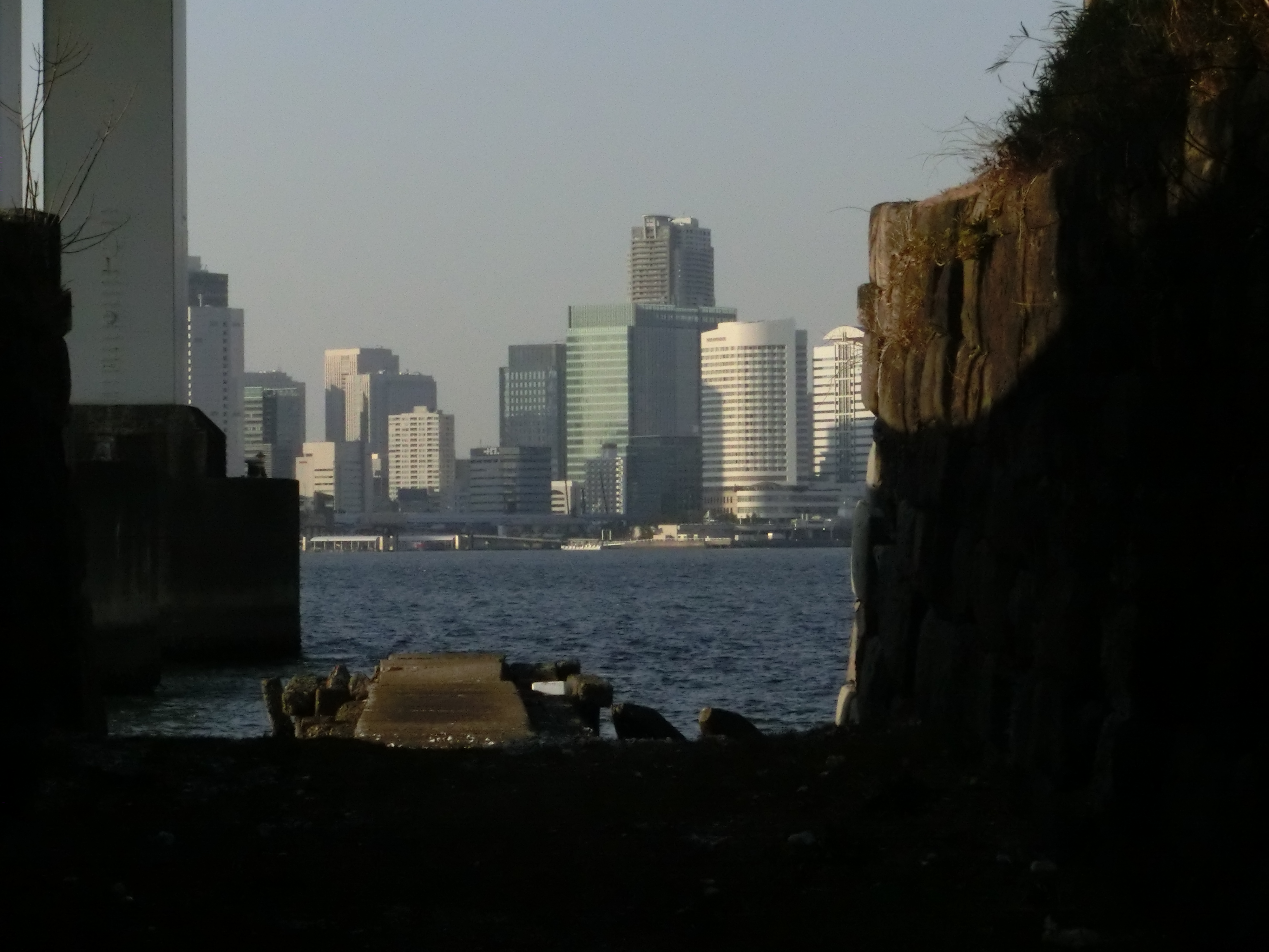 <b>ISO1600 / EX-ZR100 / 4,000×3,000 / 1/1,000秒 / F15 / -1.3EV / WB:オート / 26.91mm（152mm相当）</b>