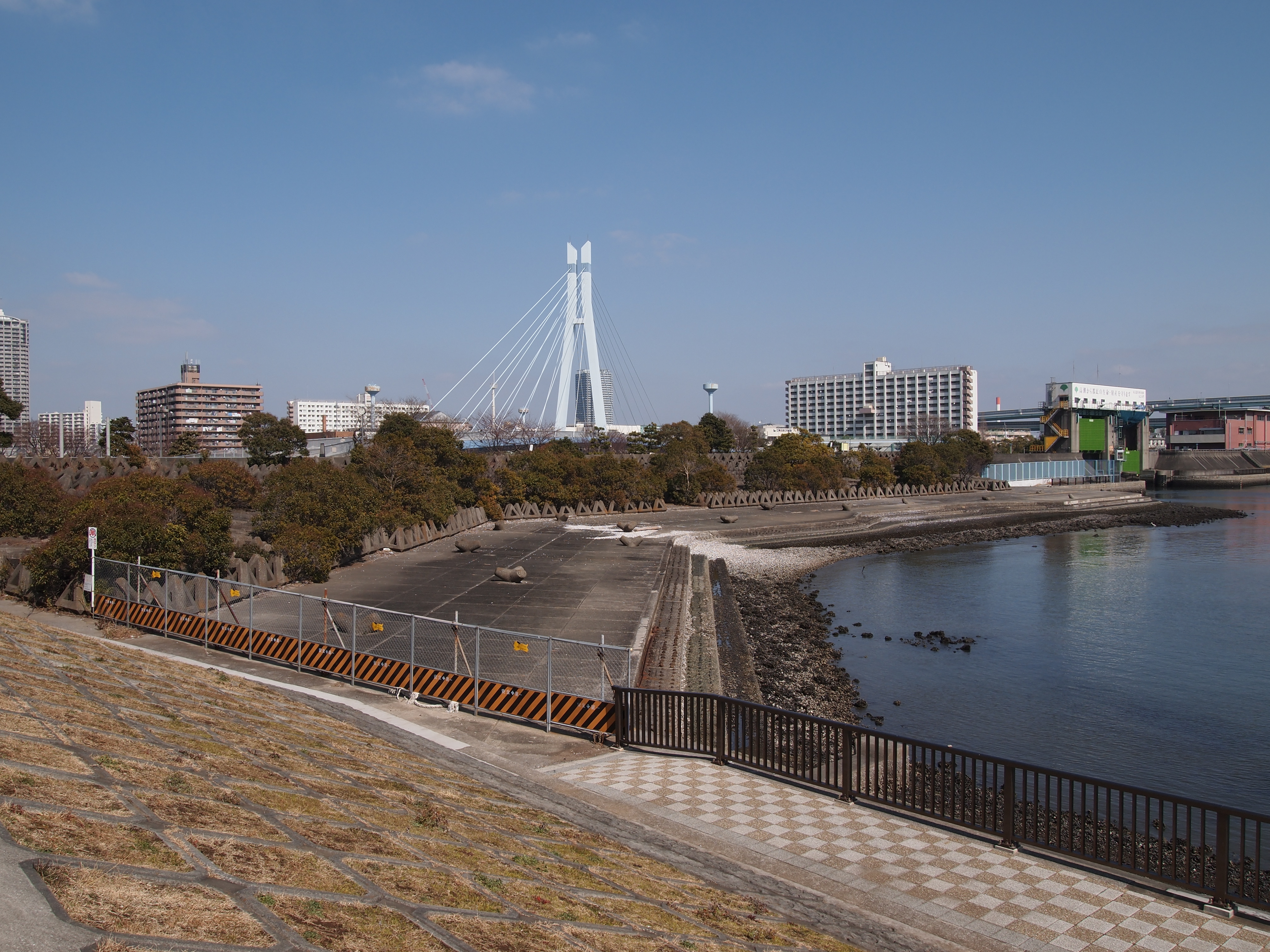 <b>M.ZUIKO DIGITAL 14-42mm F3.5-5.6 II / E-PL2 / 4,032×3,024 / 1/800秒 / F8 / -0.3EV / ISO200 / WB:オート / 14mm</b>