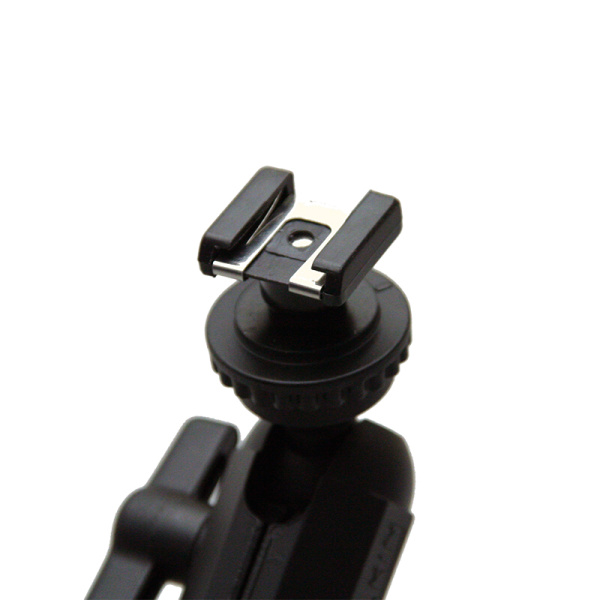 <b>カメラ取り付け部に装着したところ</b>