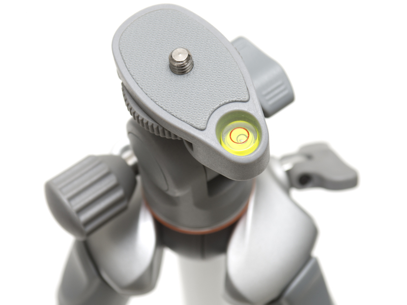 <b>雲台には水準器を備える</b>