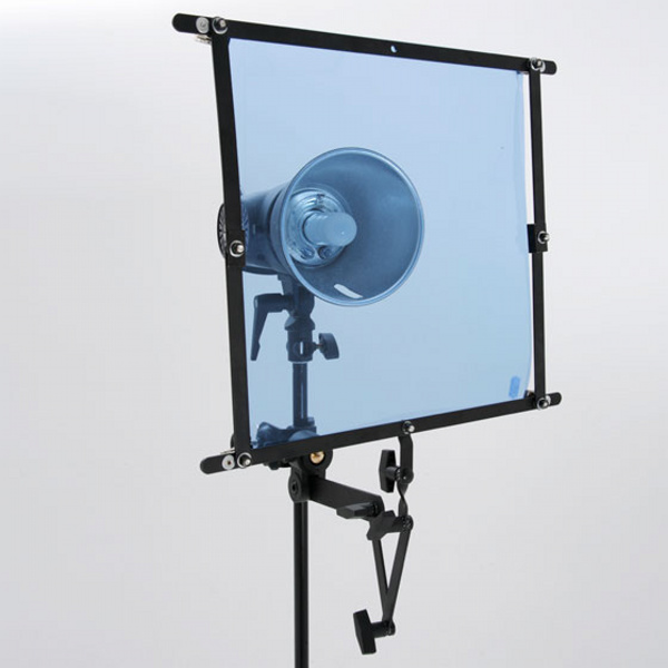 <b>12インチ ユニバーサルフィルターホルダーとの併用例</b>