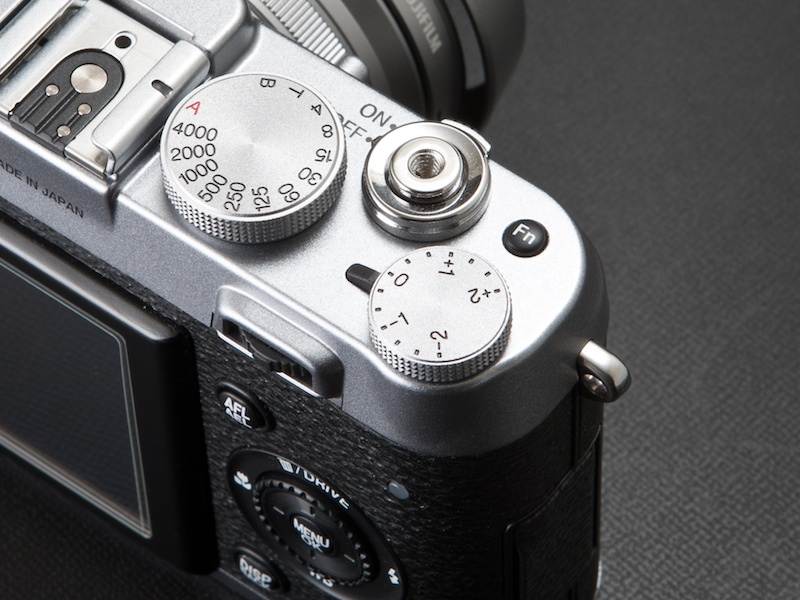 <b>Fnボタンには様々な設定機能がアサインできる。ここにフィルムシミュレーションを割り当てておくと便利だ</b>