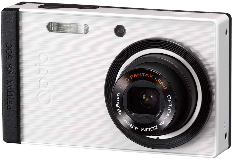 <b>パールホワイト。ブラックのレンズリングを装着</b>