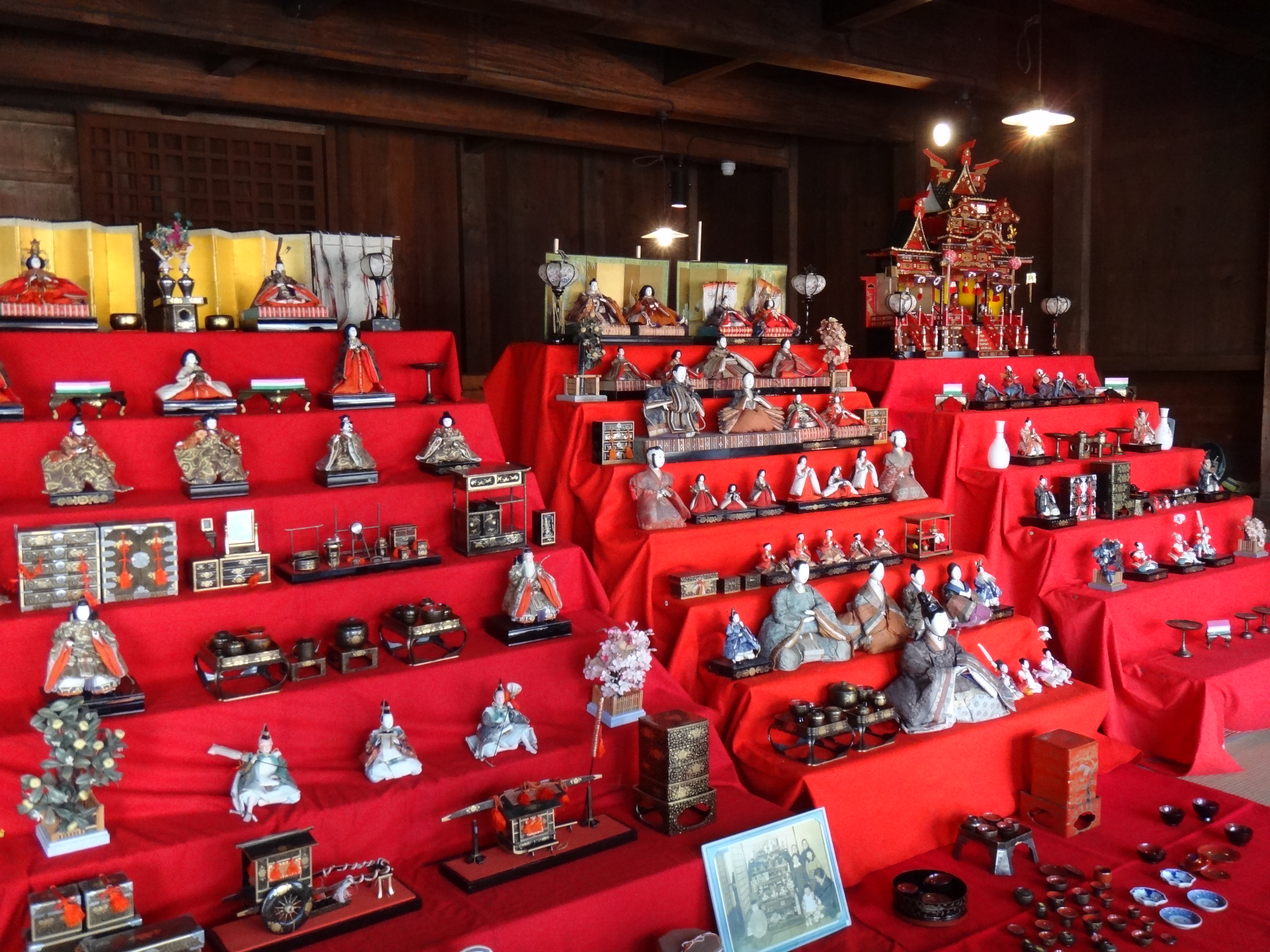 <b>ISO800 / DSC-TX100V / 4.4MB / 4,608×3,456 / 1/60秒 / F3.5 / 0.0EV / WB:自動 / 5.6mm</b>