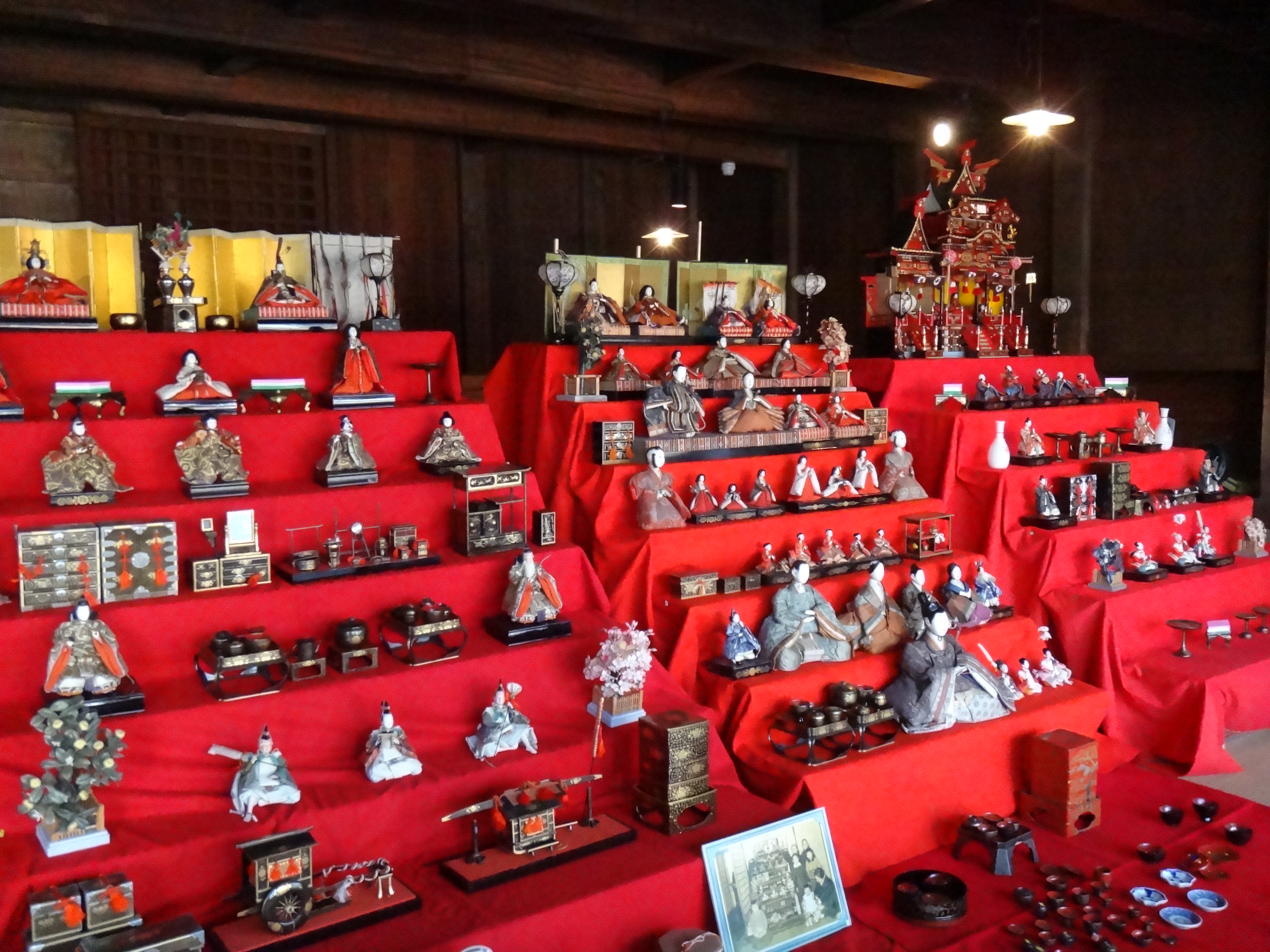 <b>ISO3200 / DSC-TX100V / 4.7MB / 4,608×3,456 / 1/250秒 / F3.5 / 0.0EV / WB:自動 / 5.6mm</b>