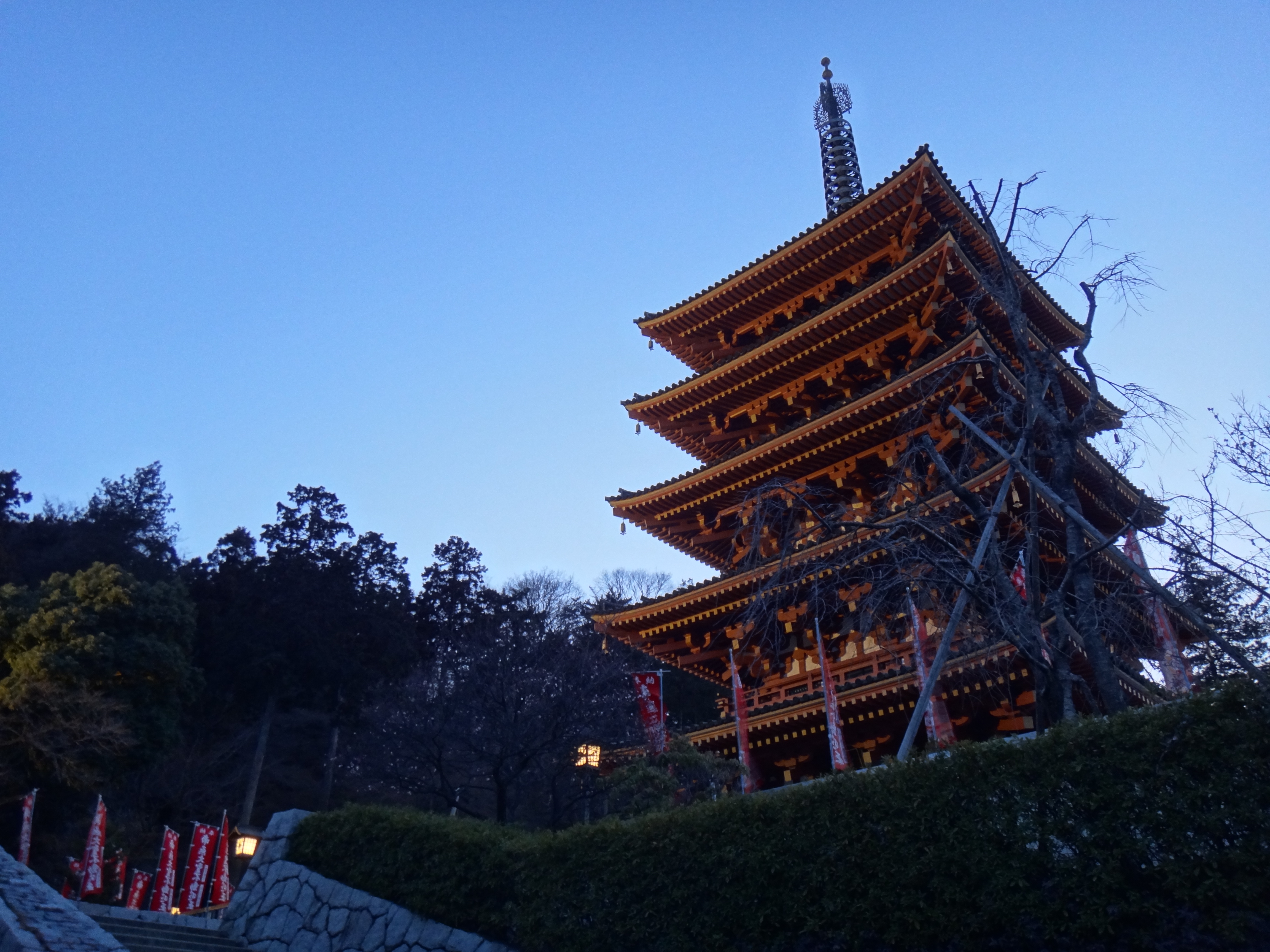 <b>逆光補正HDR / DSC-TX100V / 3.6MB / 4,608×3,456 / 1/30秒 / F3.5 / 0.0EV / ISO640 / WB:自動 / 5.1mm</b>