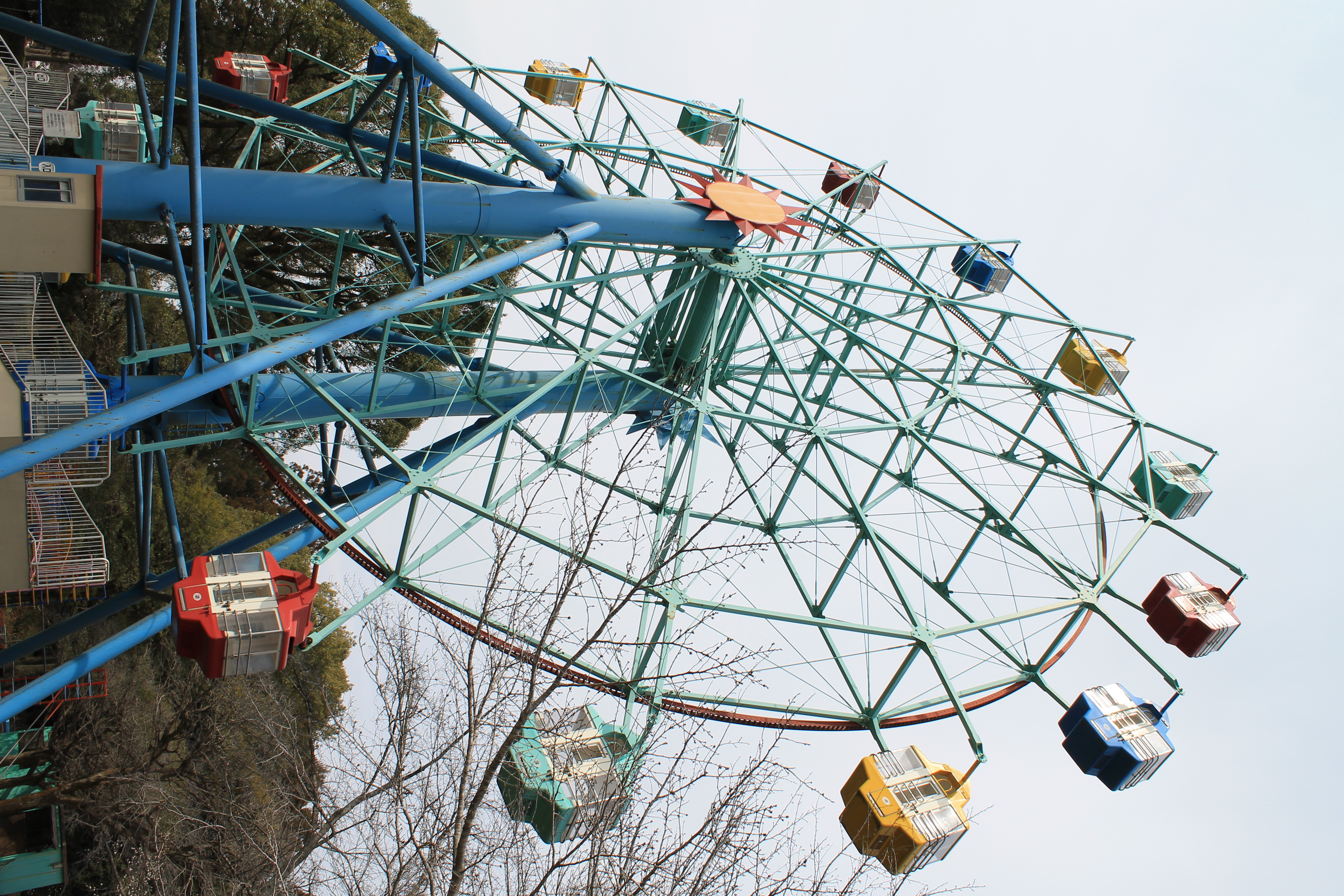 <b>雰囲気:明るく / EOS Kiss X50 / EF-S 18-55mm F3.5-5.6 IS II / 約5.8MB / 2,848×4,272 / 1/160秒 / F13 / +0.7EV / ISO100 / WB:オート / 18mm</b>