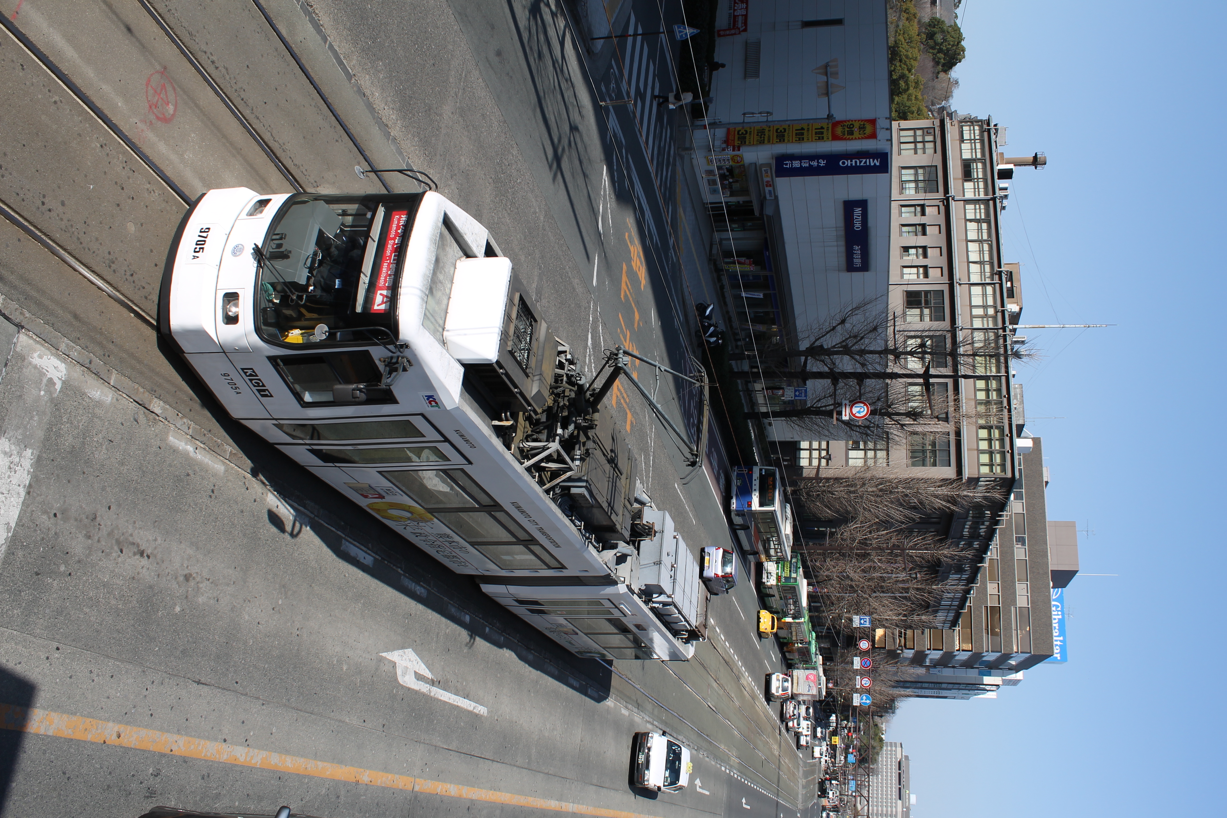 <b>EOS Kiss X50 / EF-S 18-55mm F3.5-5.6 IS II / 約5.2MB / 2,848×4,272 / 1/320秒 / F8 / -0.3EV / ISO100 / WB:オート / 18mm</b>