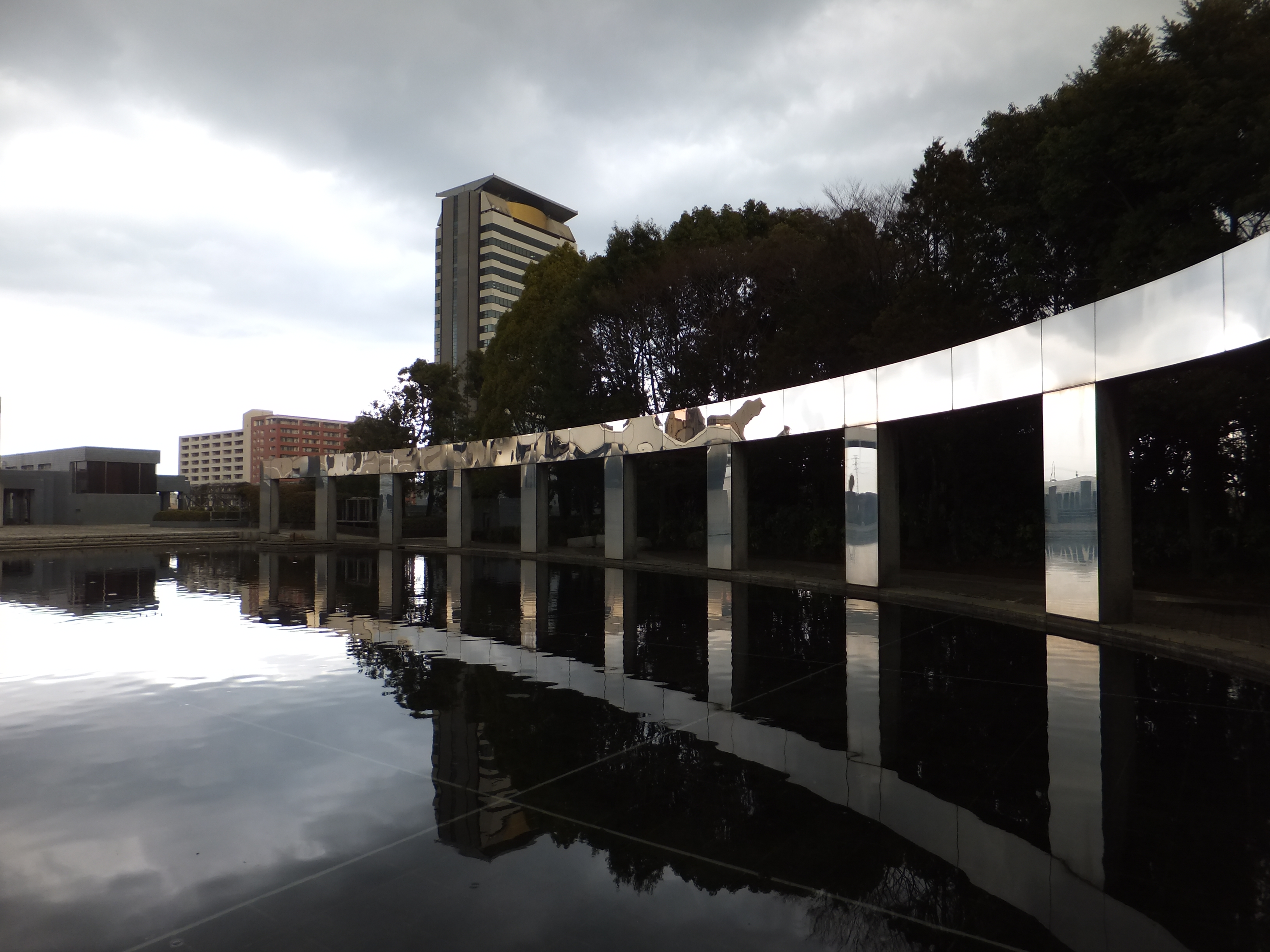 <b>ダイナミックレンジ100％ / FinePix F550EXR / 約3.5MB / 3,264×2,448 / 1/160秒 / F3.5 / 0.0EV / ISO100 / WB:オート / 4.4mm</b>