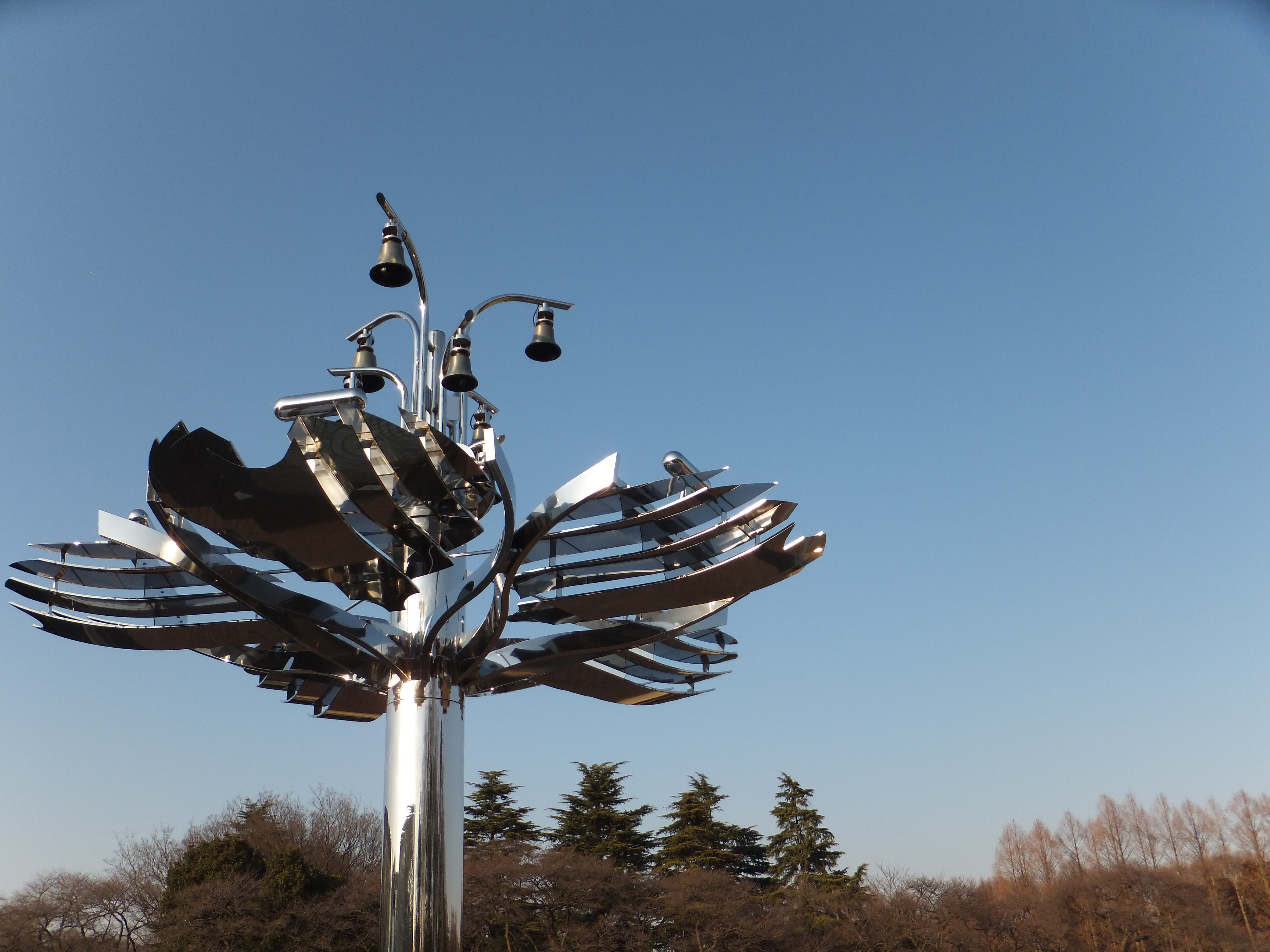 <b>ダイナミックレンジ:AUTO / FinePix F550EXR / 約5.1MB / 4,608×3,456 / 1/900秒 / F4 / 0.0EV / ISO100 / WB:オート / 6.9mm</b>