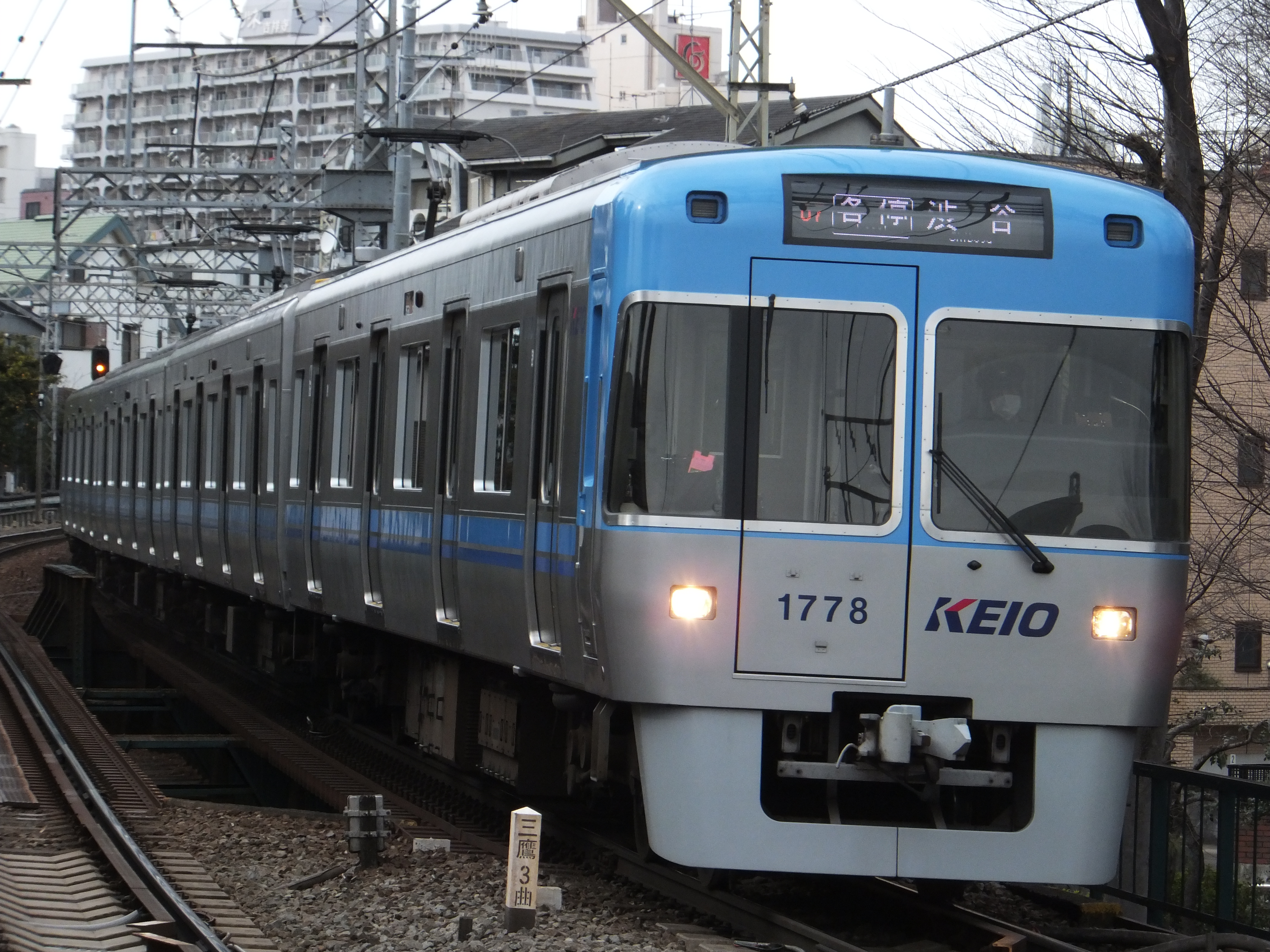 <b>FinePix F550EXR / 約5.8MB / 4,608×3,456 / 1/640秒 / F6 / 0.0EV / ISO400 / WB:オート / 33.8mm</b>