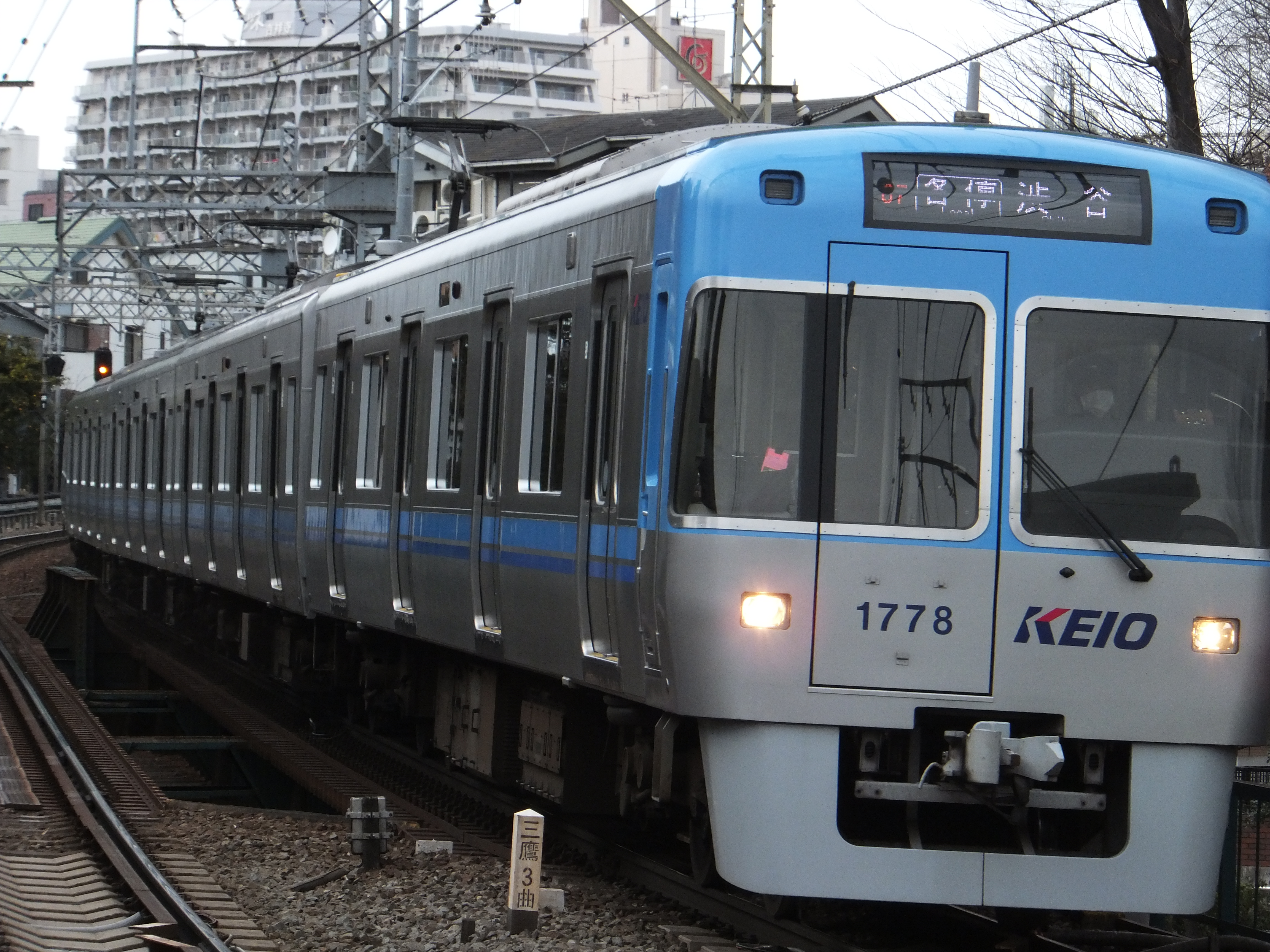 <b>FinePix F550EXR / 約5.7MB / 4,608×3,456 / 1/640秒 / F6 / 0.0EV / ISO400 / WB:オート / 33.8mm</b>