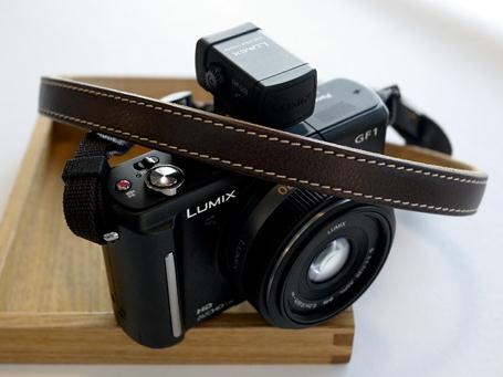 <b>ダークブラウンの使用例</b>