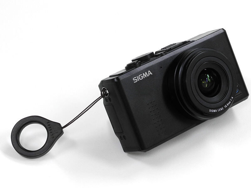 <b>カメラへの装着例（ローズウッド+ダークブラウン）</b>