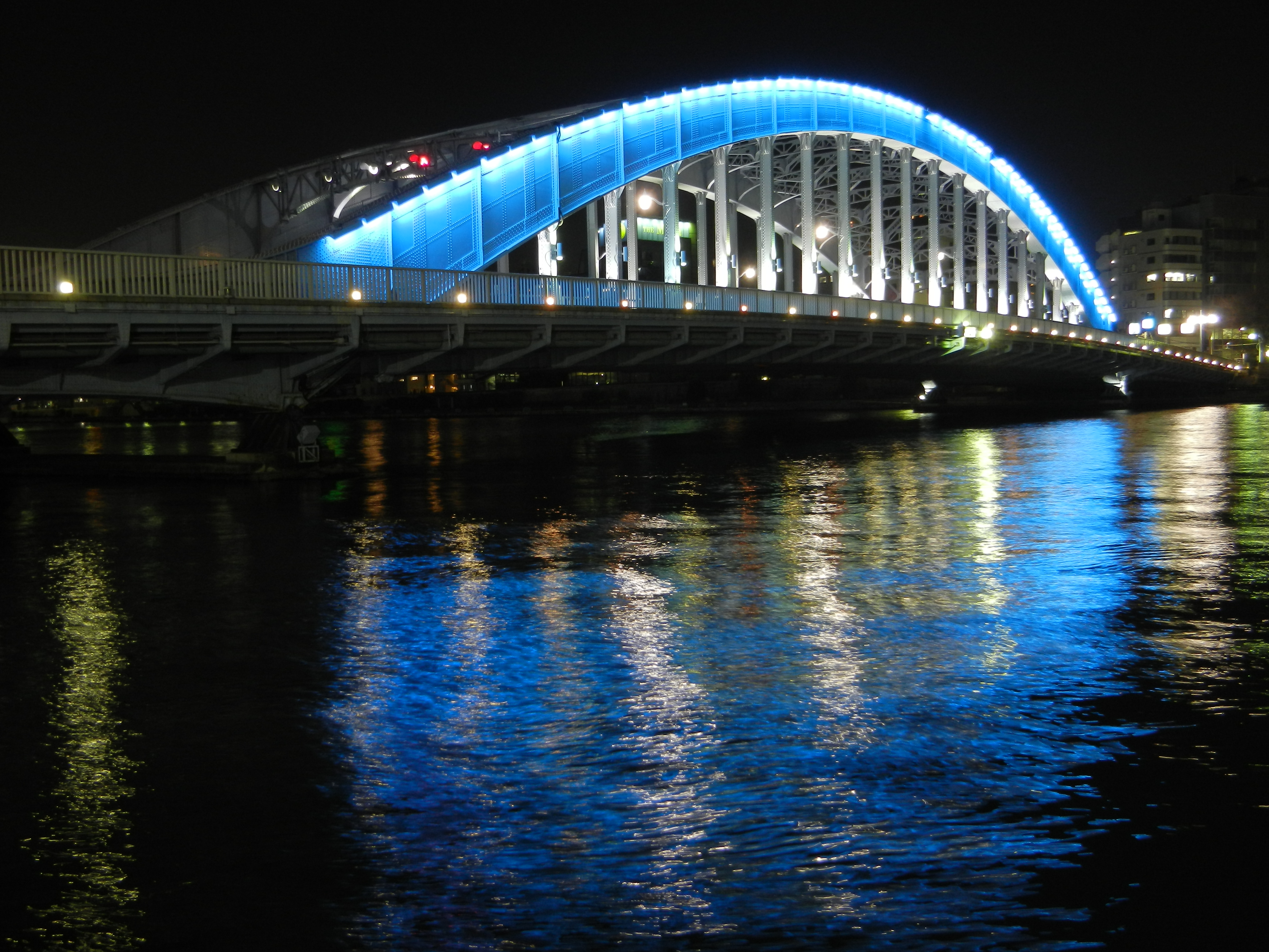 <b>プログラムオート（三脚使用） / COOLPIX S9100 / 4.3MB / 4,000×3,000 / 1/2秒 / F3.8 / 0.0EV / ISO160 / WB:オート / 5.9mm</b>