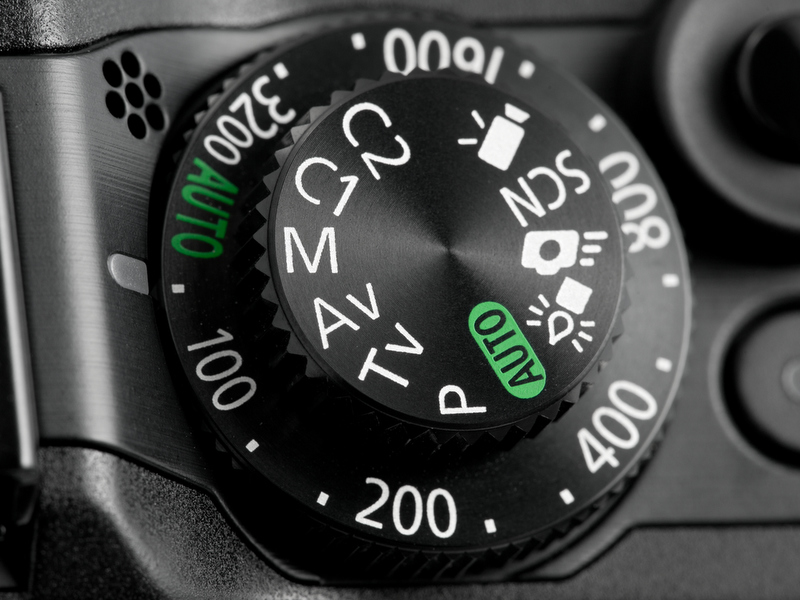 <b>【PowerShot G12】動画、ローライト、ファインダー撮影用のクイック撮影モードなど</b>