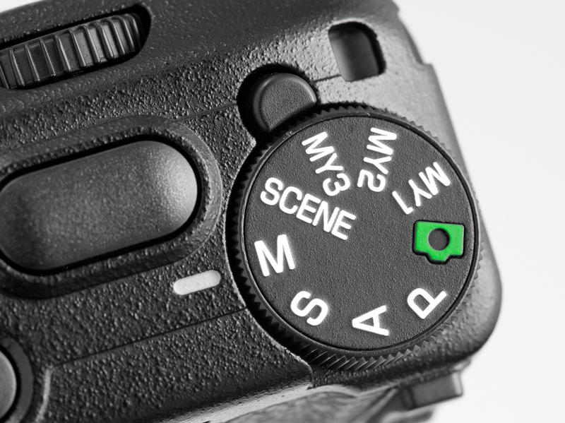 <b>【GR DIGITAL III】ロック機構付き。モード数は多くない</b>