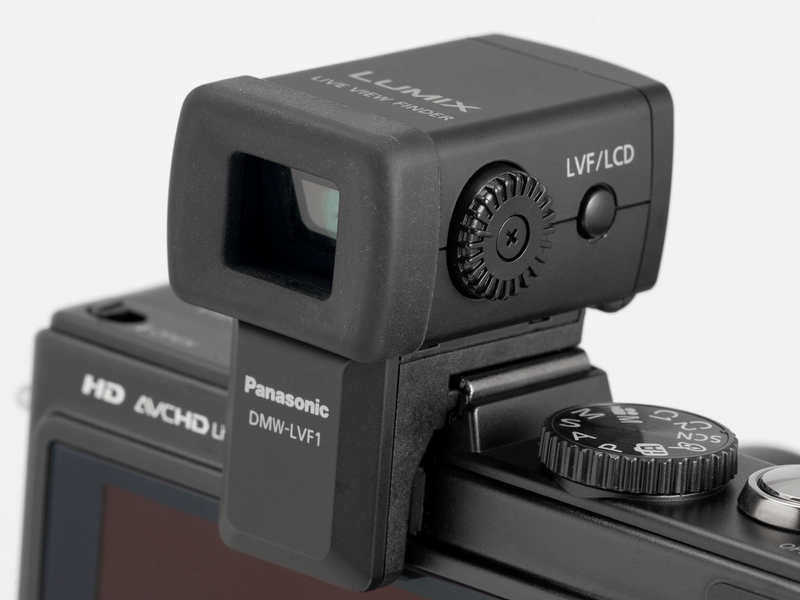 <b>【DMC-LX5】別売のDMW-LVF1を装着。解像度が物足りない</b>