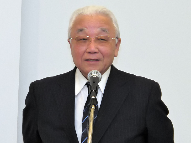 <b>日本営業写真機材協会の岡芳男氏</b>