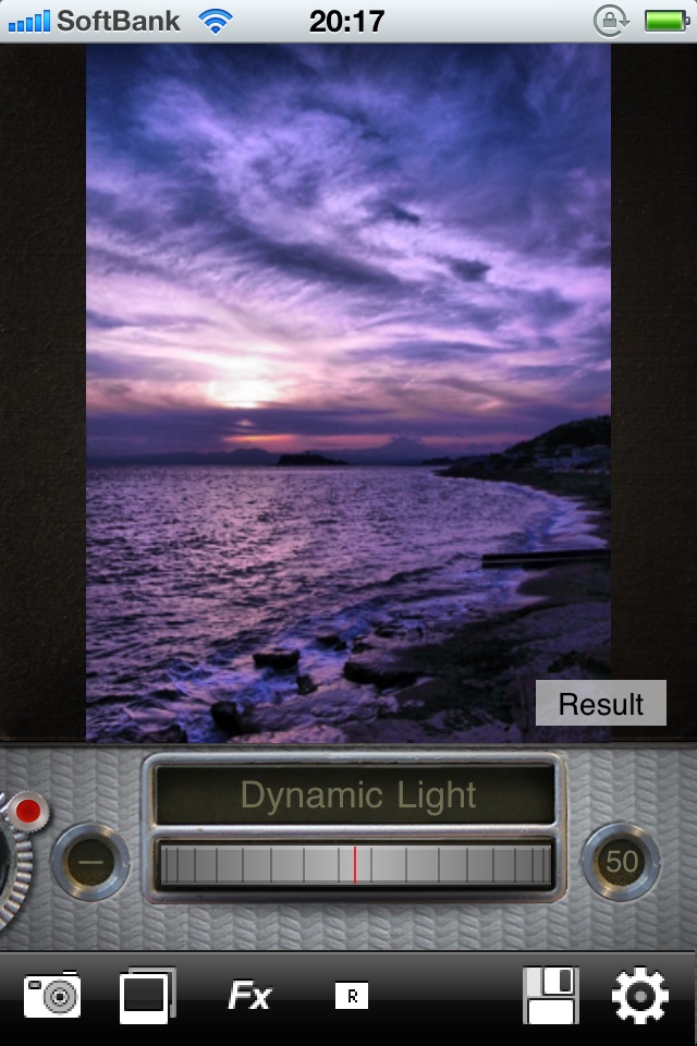 <b>「Normal」エフェクトを適用。オリンパスのアートフィルター「ドラマチックトーン」のような雰囲気を感じた</b>