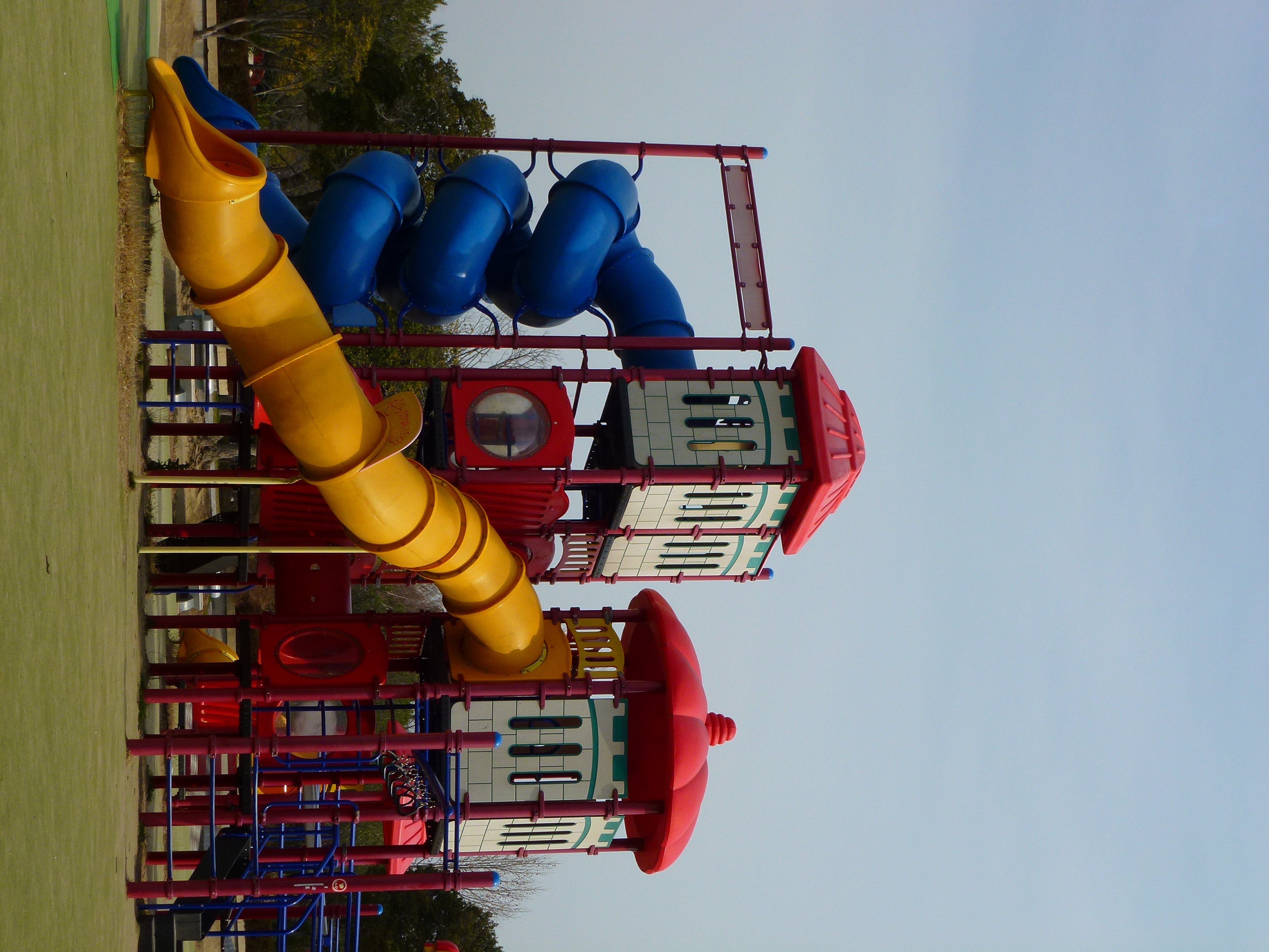 <b>カラーモード:ヴィヴィッド / DMC-TZ20 / 5.6MB / 3,240×4,320 / 1/1,000秒 / F4.4 / -0.3EV / ISO100 / WB:オート / 10.1mm</b>