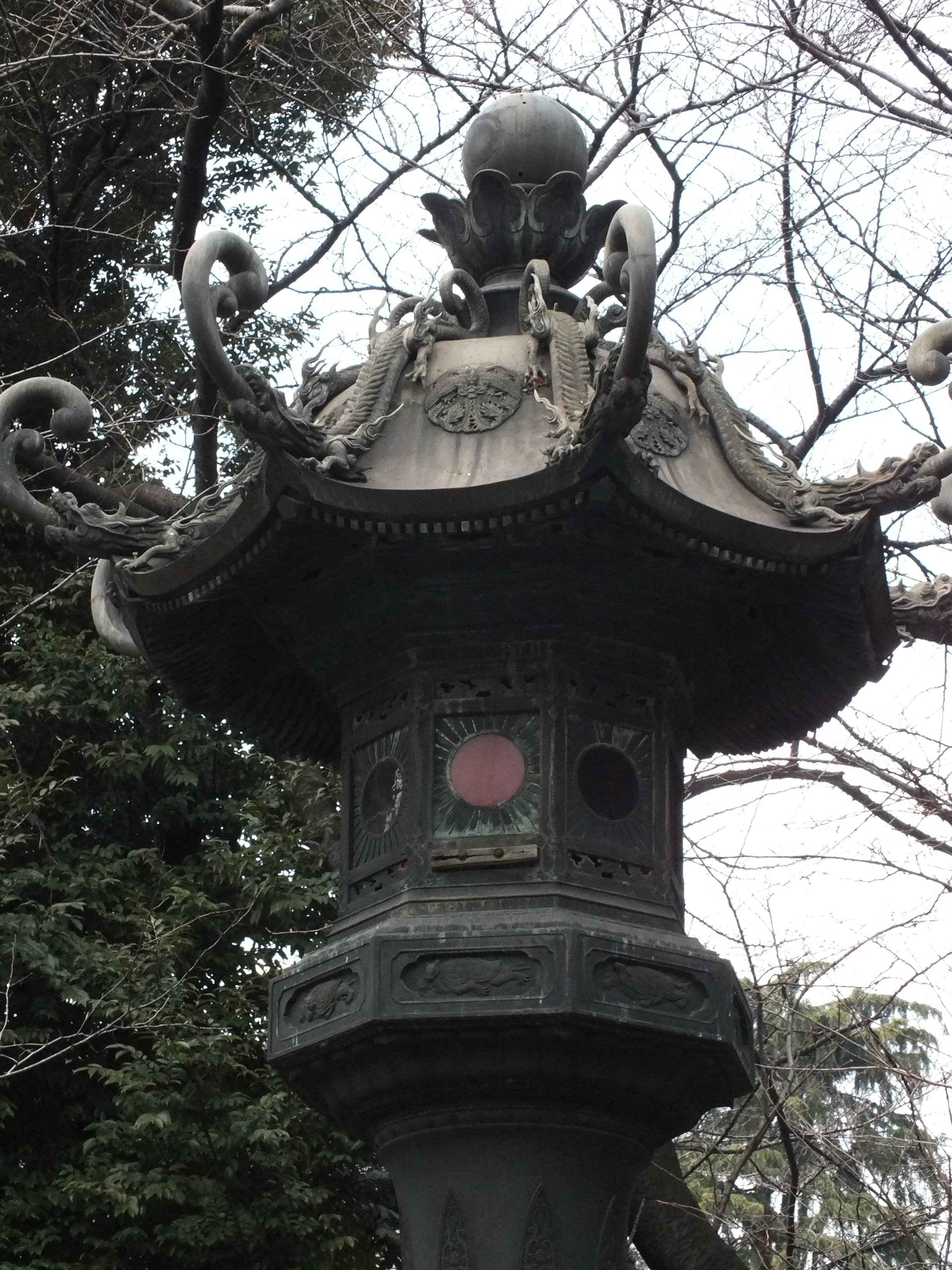 <strong>高感度低ノイズ優先 / FinePix HS20EXR / 2,448×3,264 / 1/400秒 / F5 / +0.3EV / ISO800 / プログラム / WB:オート / 16.8mm</strong>