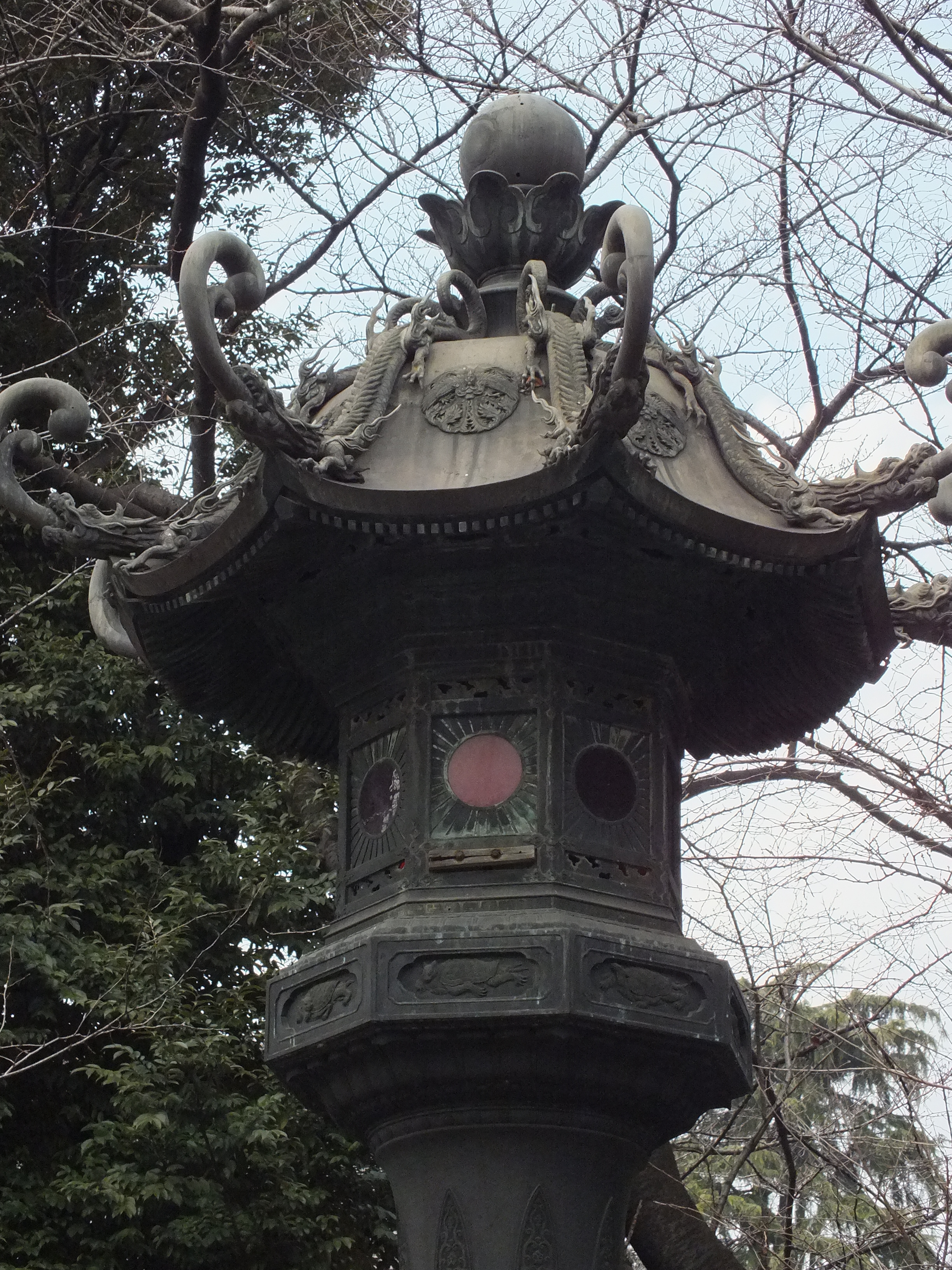 <strong>ダイナミックレンジ優先 / FinePix HS20EXR / 2,448×3,264 / 1/250秒 / F4.5 / +0.3EV / ISO400 / プログラム / WB:オート / 16.8mm</strong>