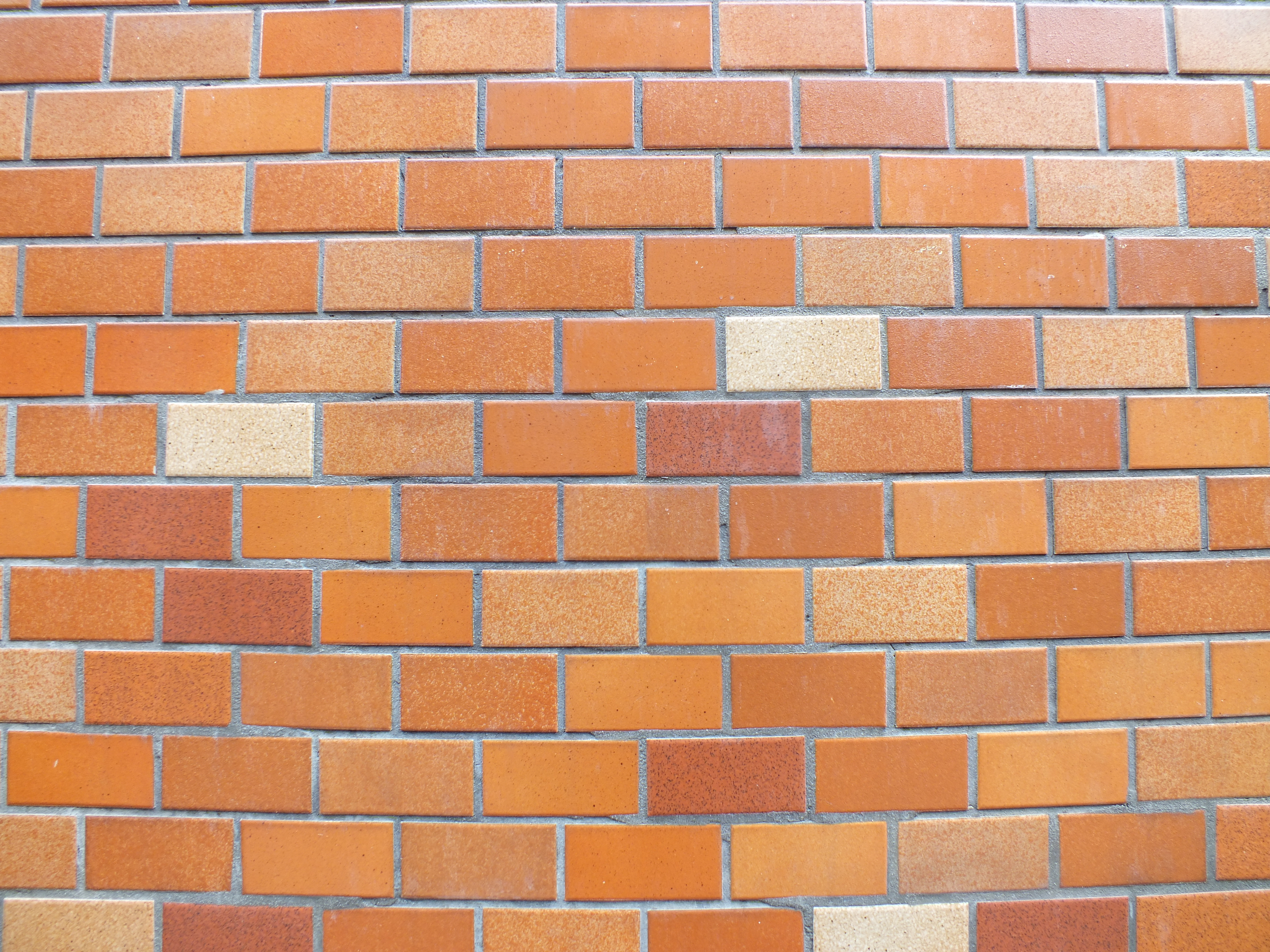 <strong>広角端（24mm相当）FinePix HS20EXR / 4,608×3,456 / 1/34秒 / F3.2 / +0.3EV / ISO100 / プログラム / WB:オート / 4.2mm</strong>