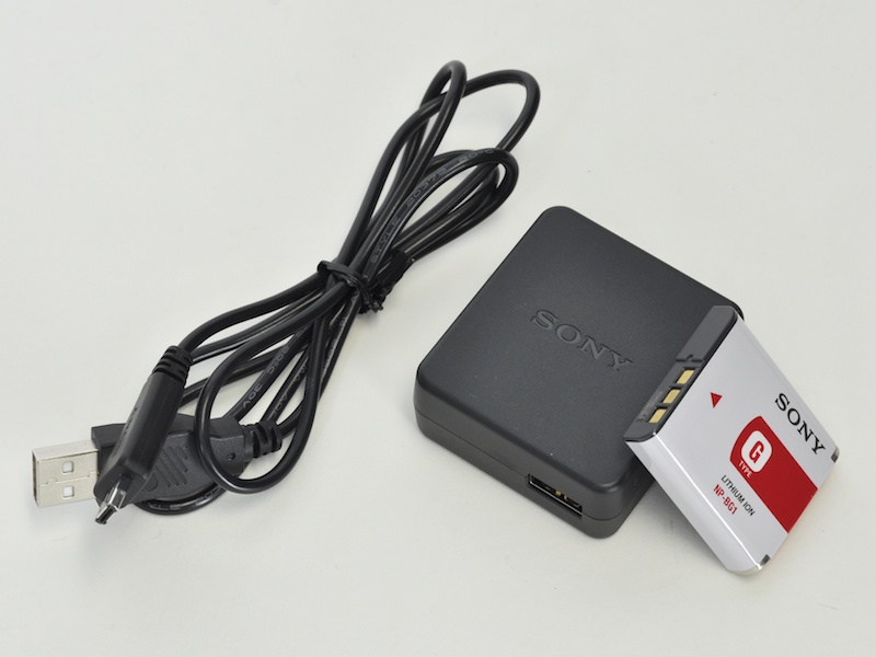 <b>バッテリーはインフォリチウムGタイプを使用。撮影可能枚数は約360枚</b>