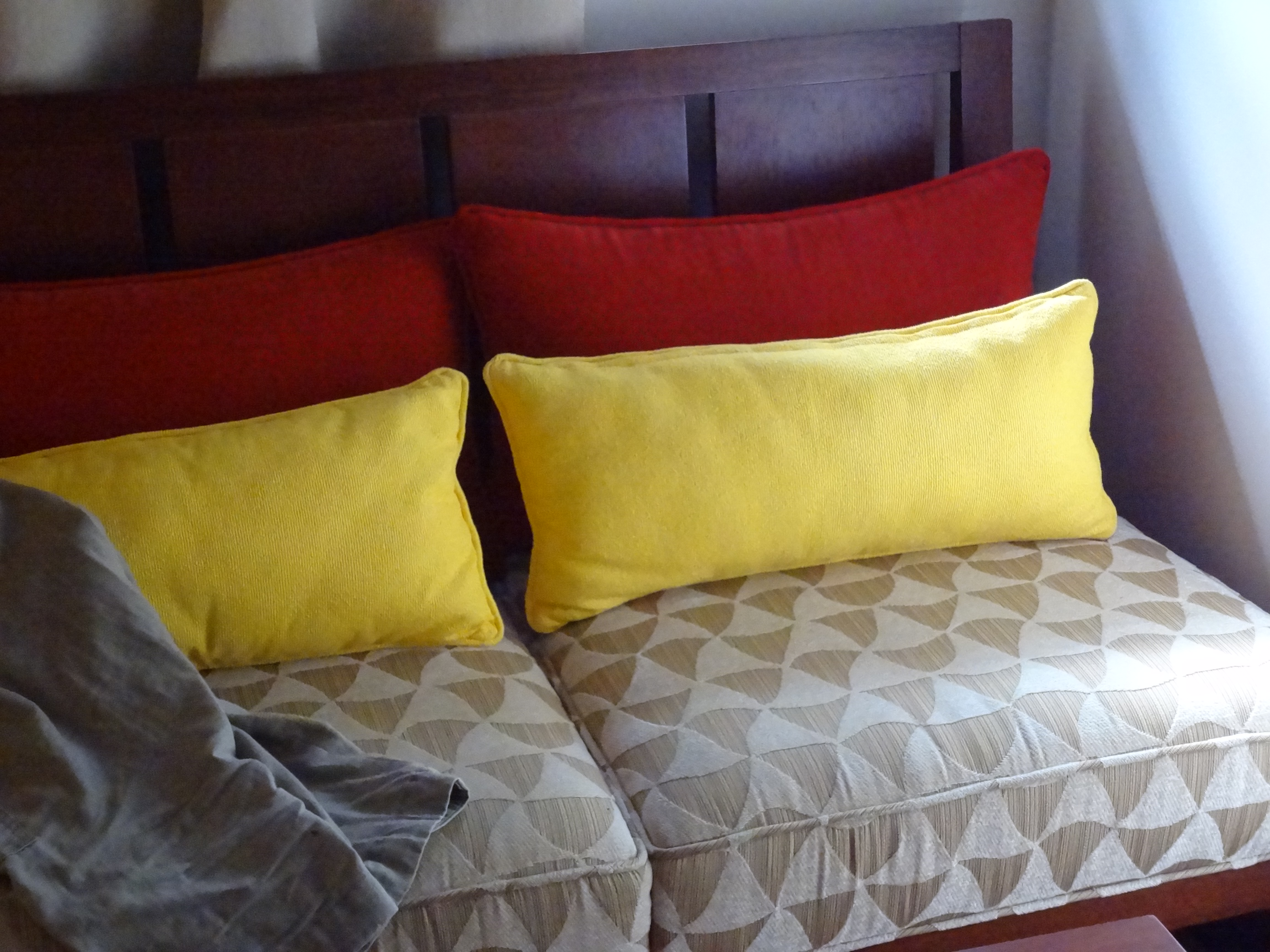 <b>ISO3200 / DSC-WX10 / 約4.0MB / 4,608×3,456 / 1/640秒 / F3.5 / 0.0EV / WB:オート / 9.7mm</b>