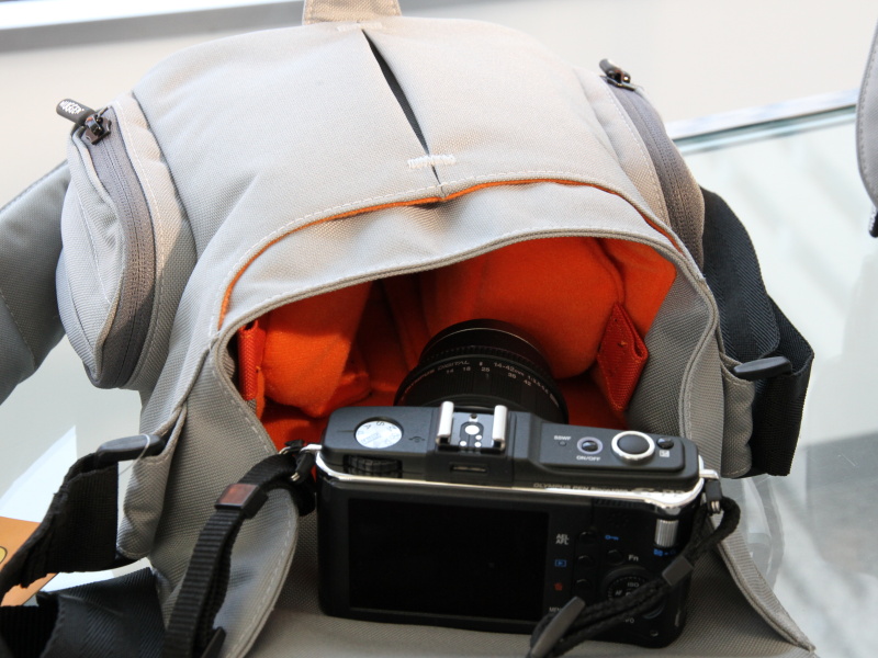 <b>ピンストライプスーツ グレー」（1948）</b>