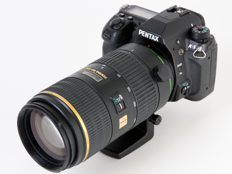 <b>DA★ 60-250mm F4 ED [IF] SDMを装着したK-5</b>