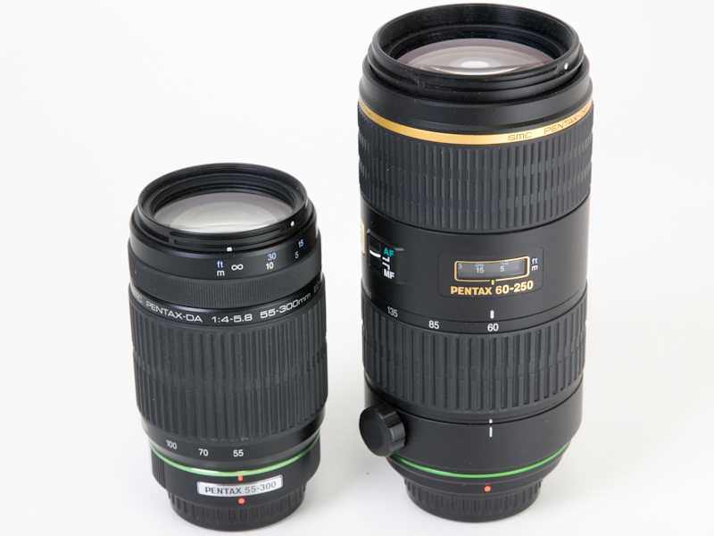 <b>DA 55-300mm F4-5.8 ED（左）とDA★ 60-250mm F4 ED [IF] SDM（右）</b>