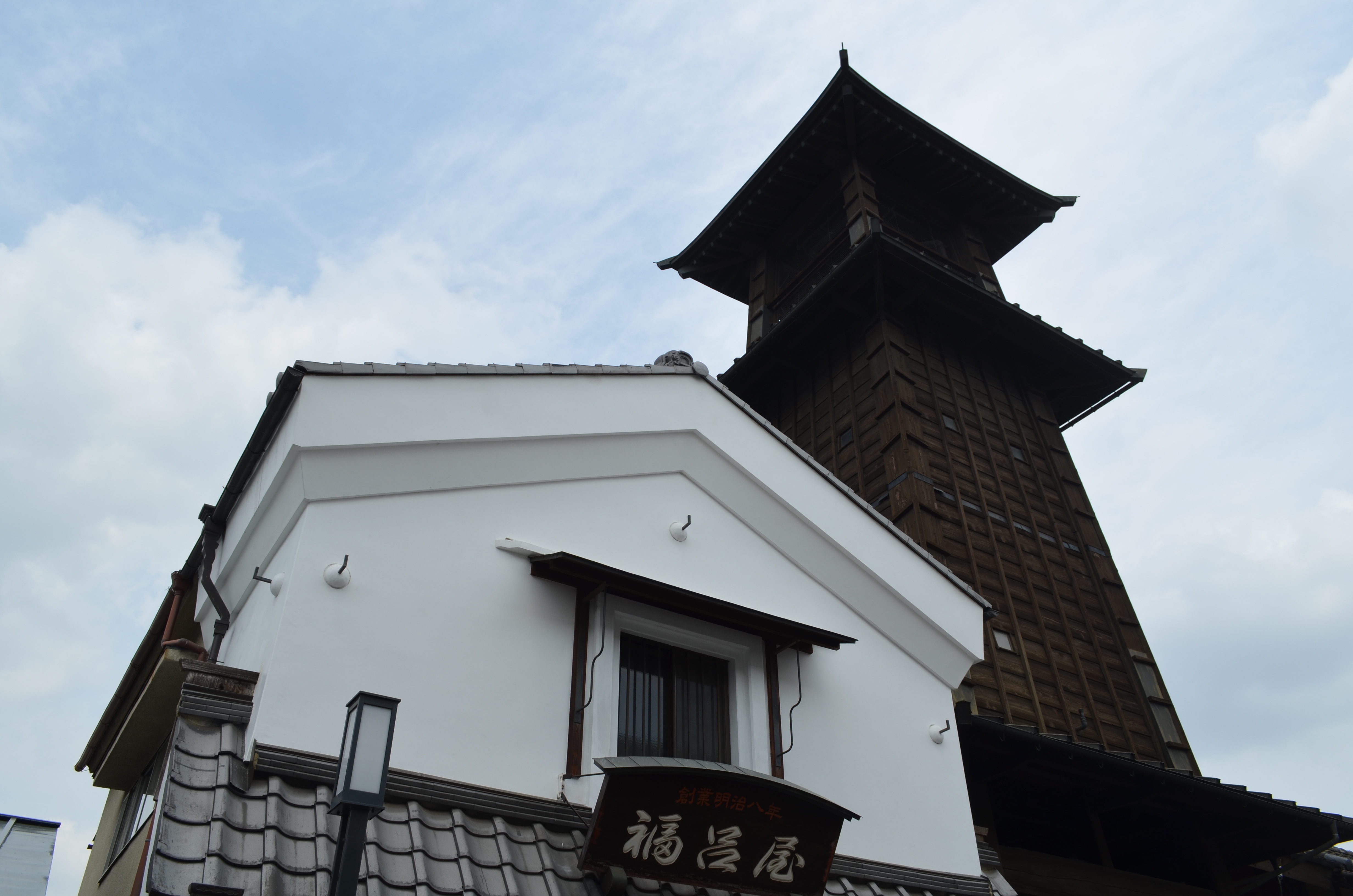 <b>アクティブD-ライティング:弱め / D5100 / AF-S DX NIKKOR 18-55mm F3.5-5.6 G VR / 4,928×3,264 / 1/250秒 / F8 / 0.3EV / ISO100 / WB:太陽光 / 18mm（27mm相当）</b>